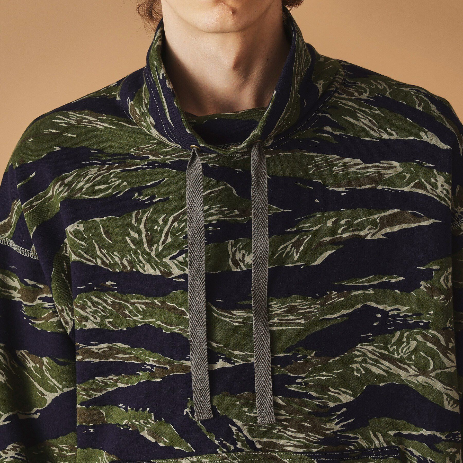 40CARATS&525「【Sサイズ～】迷彩プリントオフタートル」|Tシャツ・カットソー|