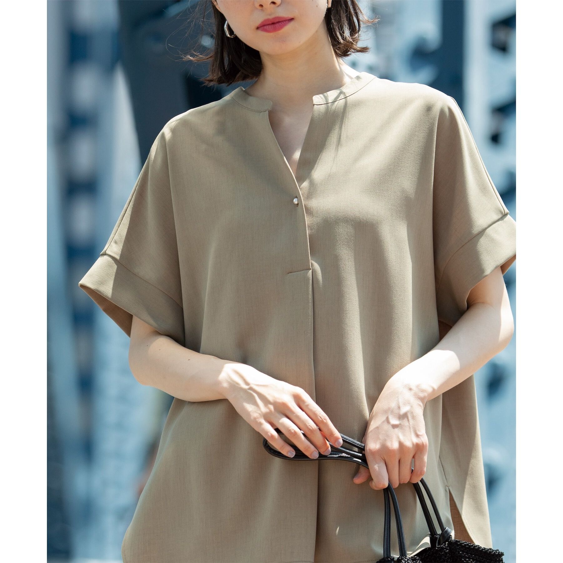 OPAQUE.CLIP「《SS-LLsize≫パール調ボタンスキッパーブラウス/セットアップ対応【防シワ/ストレッチ/抗ピル」|シャツ・ブラウス|