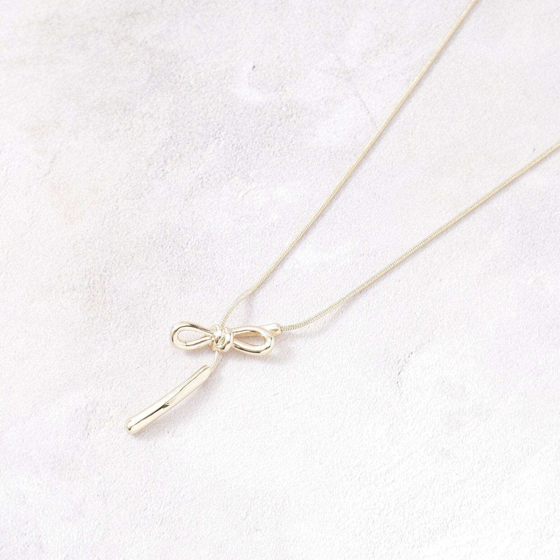 OPAQUE.CLIP「リボン&times;メタル スライドネックレス」|ネックレス|