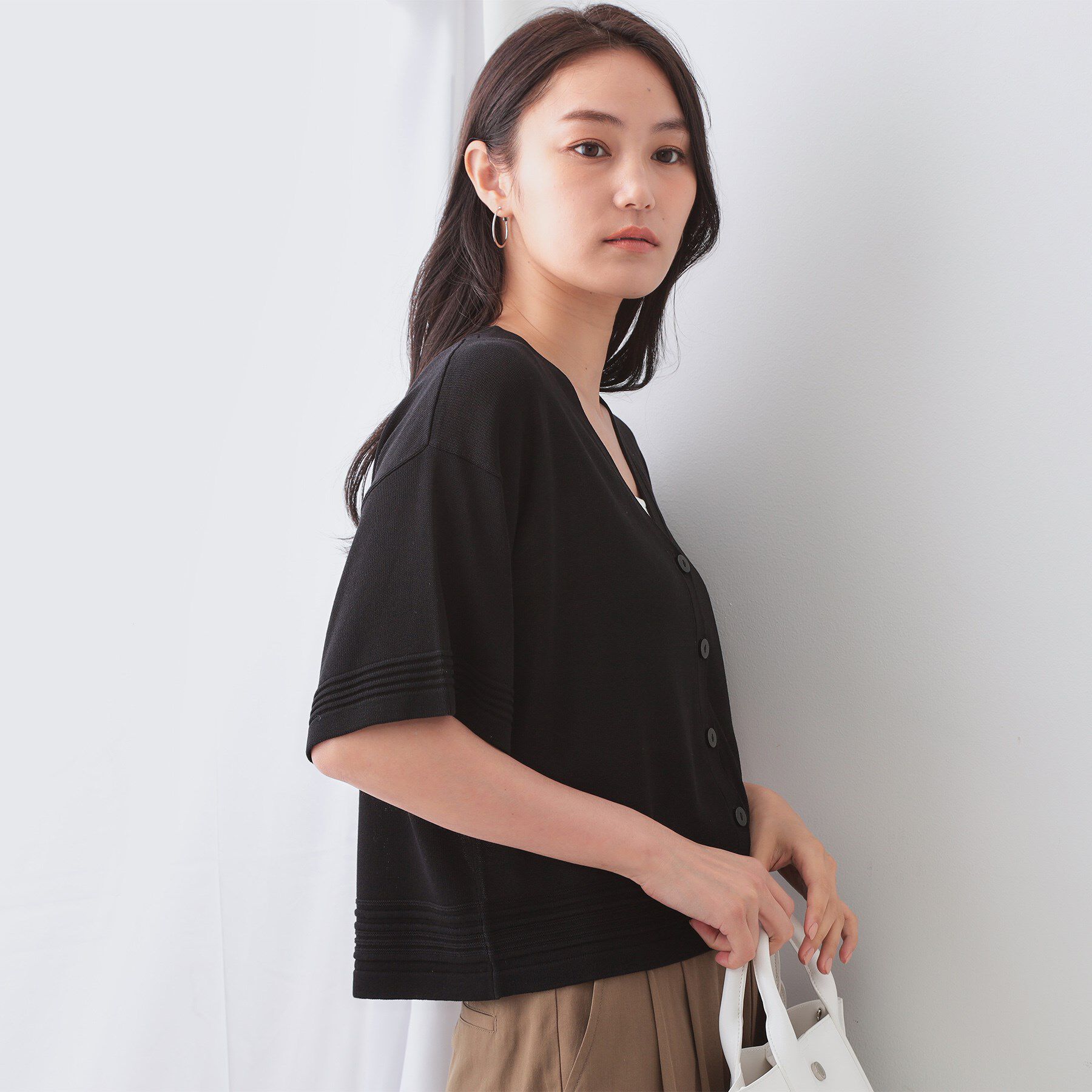 OPAQUE.CLIP「Vネックショートニットカーディガン【洗濯機洗い可/抗ピル】」|カーディガン|