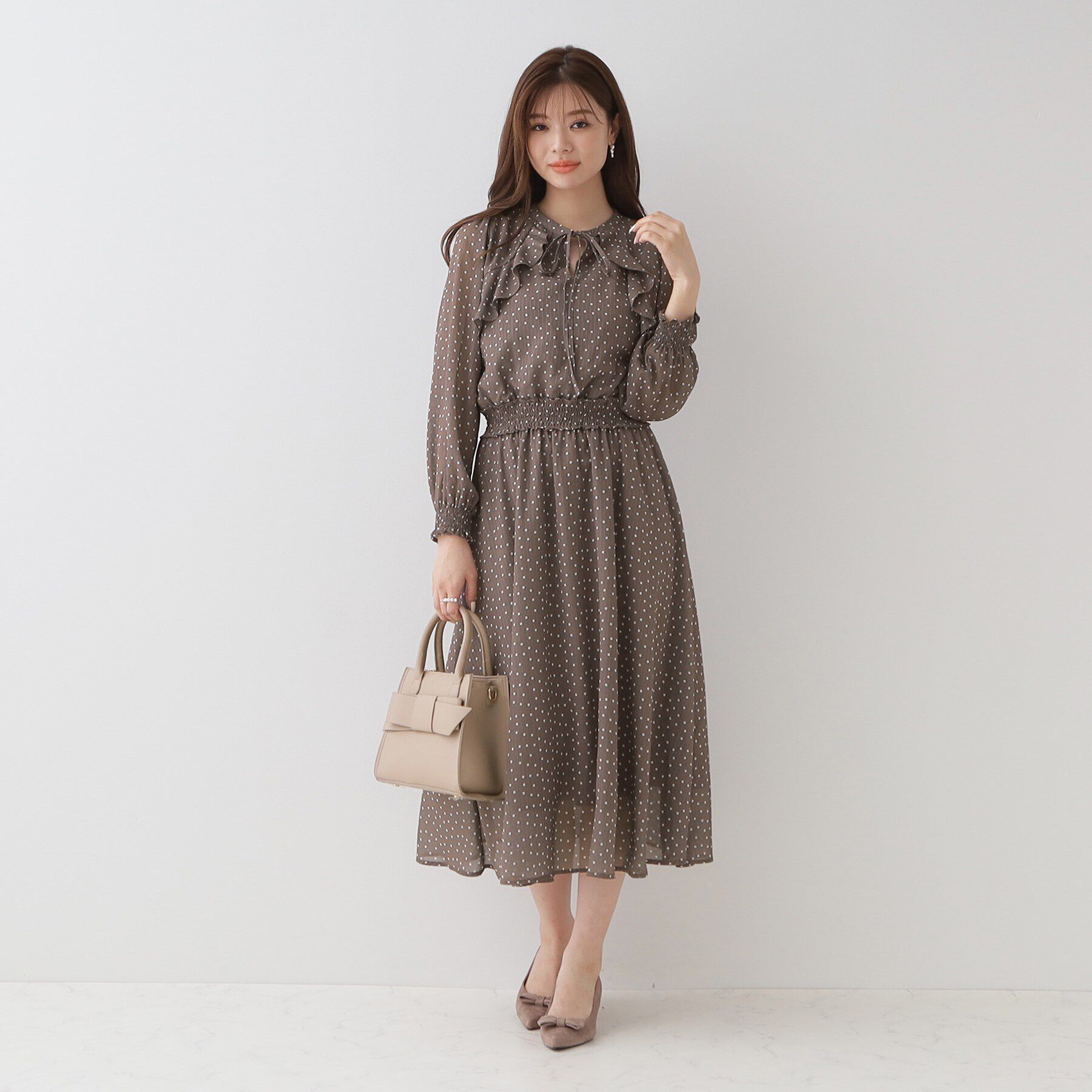 Couture broach「【一枚で華やかにキマる】ドットフリルデザインワンピース」|ワンピース|