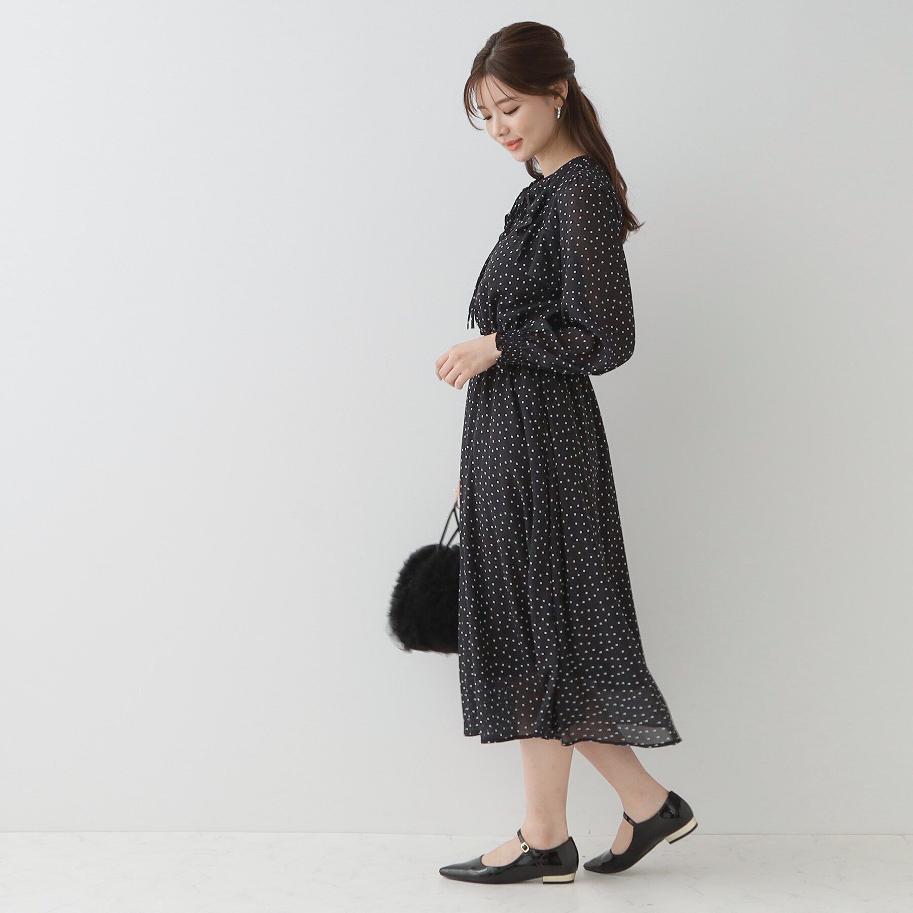 Couture broach「【一枚で華やかにキマる】ドットフリルデザインワンピース」|ワンピース|