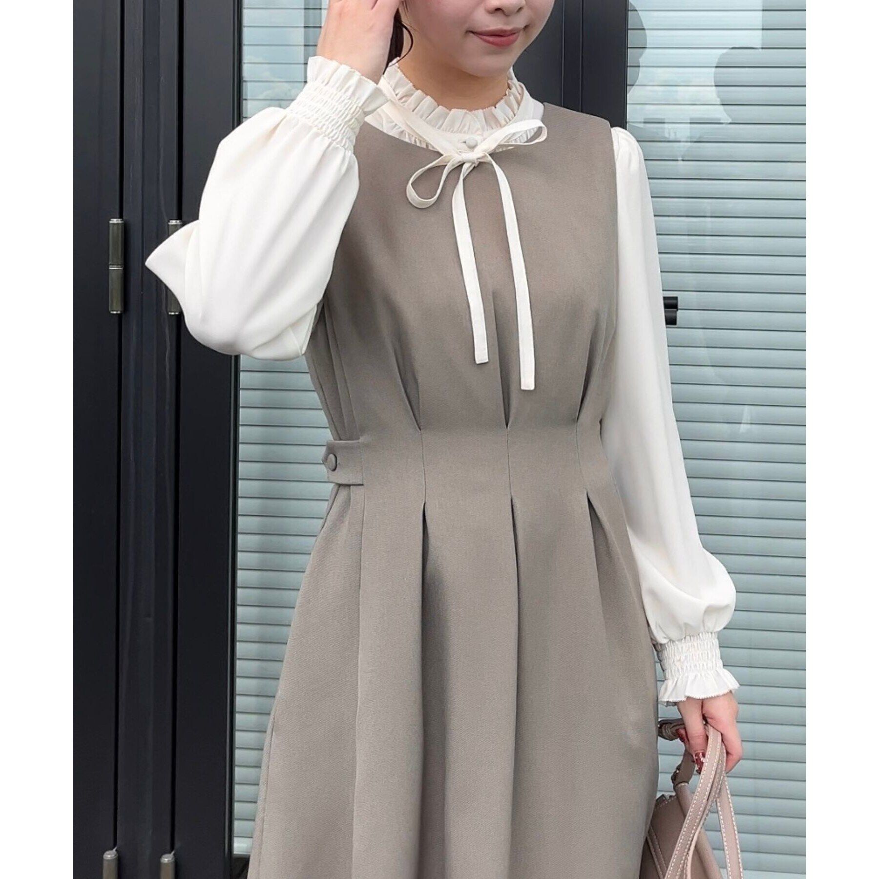 Couture broach「【ウエストマークでスタイルアップ】ウエストタックジャンパースカート」|ワンピース|