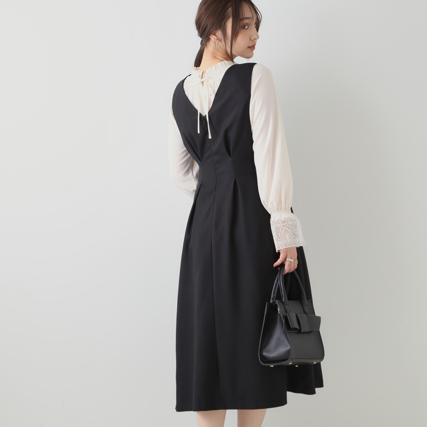 Couture broach「【ウエストマークでスタイルアップ】ウエストタックジャンパースカート」|ワンピース|