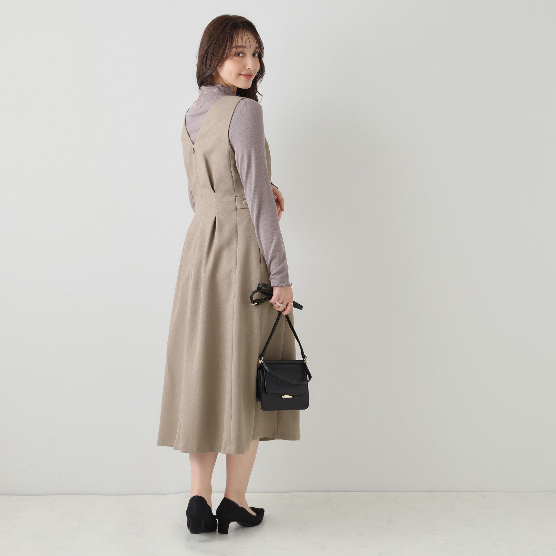 Couture broach「【ウエストマークでスタイルアップ】ウエストタックジャンパースカート」|ワンピース|
