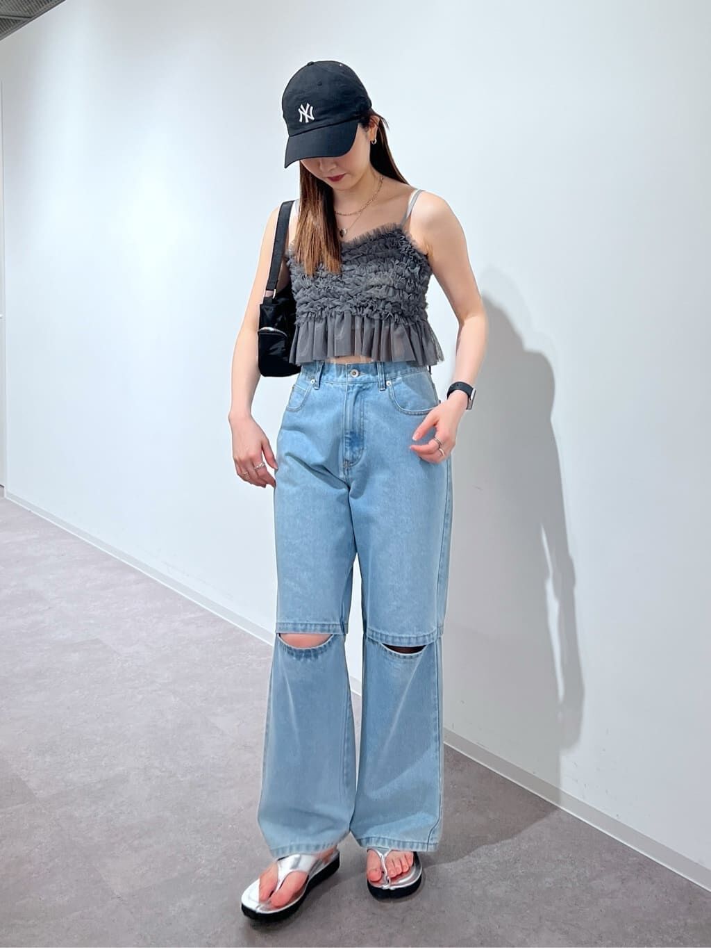  「[低身長サイズ/Sシリーズ]ニーオープンストレートデニムパンツ」|その他|