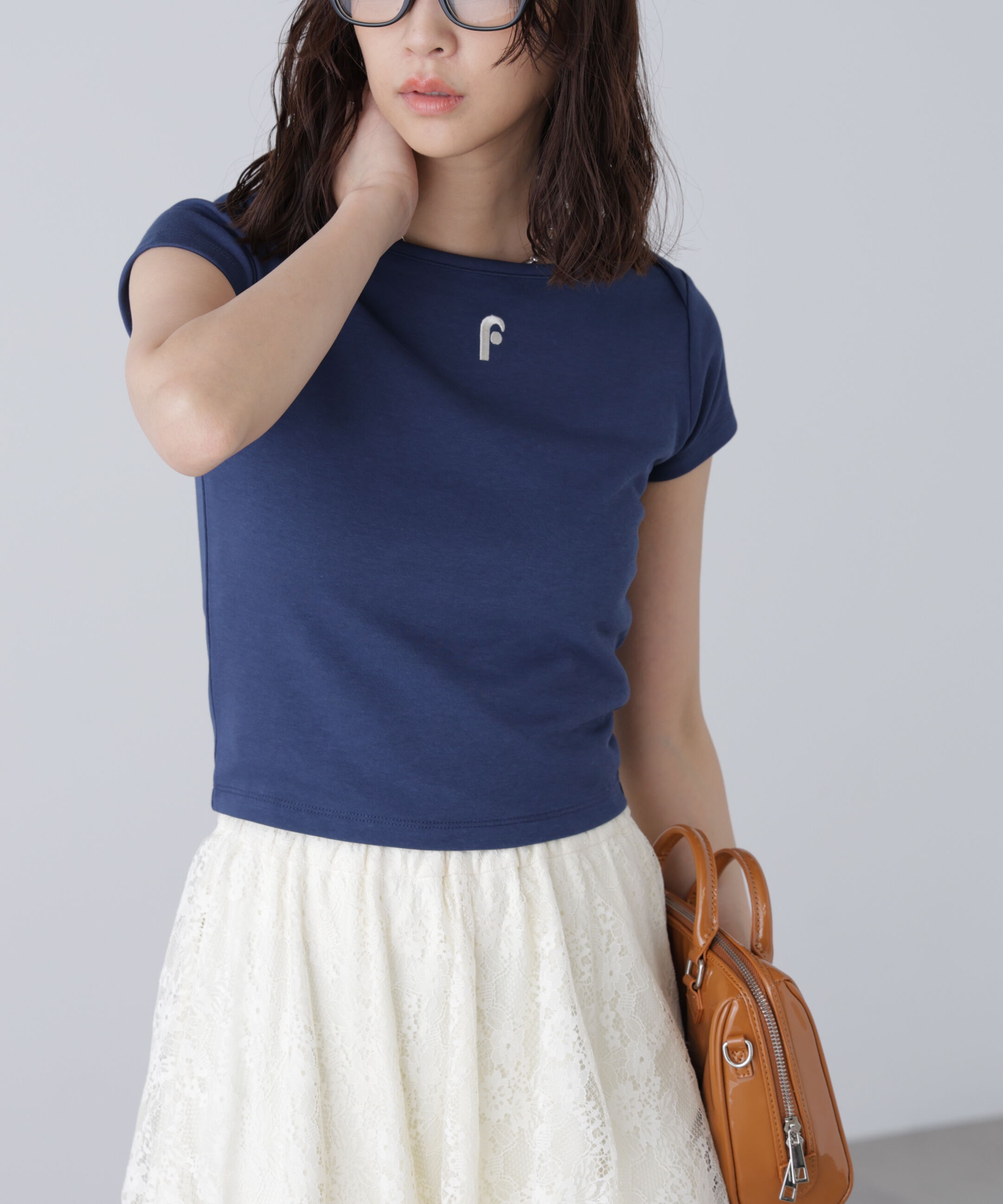  「ワンポイント刺繍ボートネックカットソー」|Tシャツ・カットソー|
