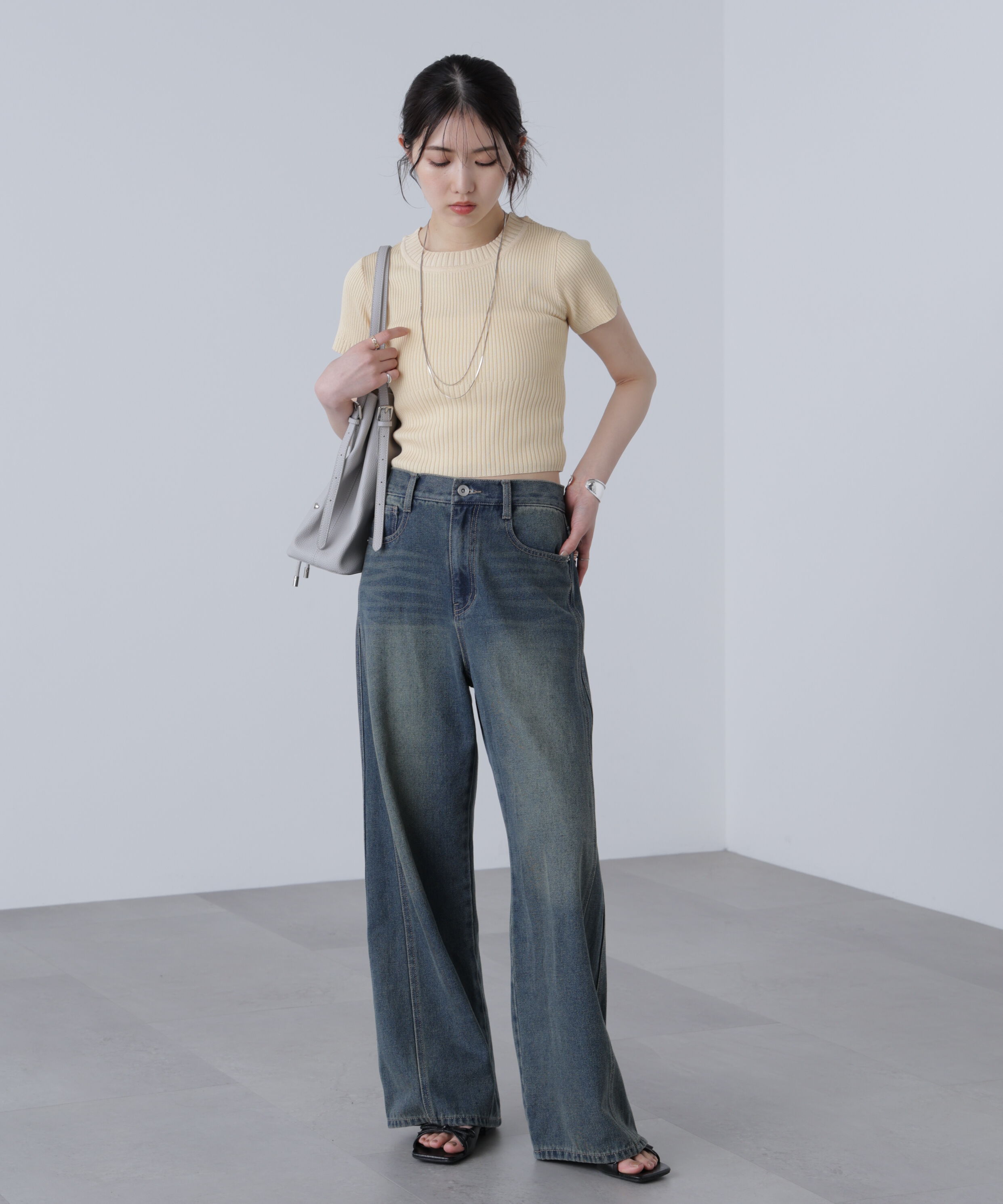  「ショート丈クルーネックリブニット」|ニット・セーター|