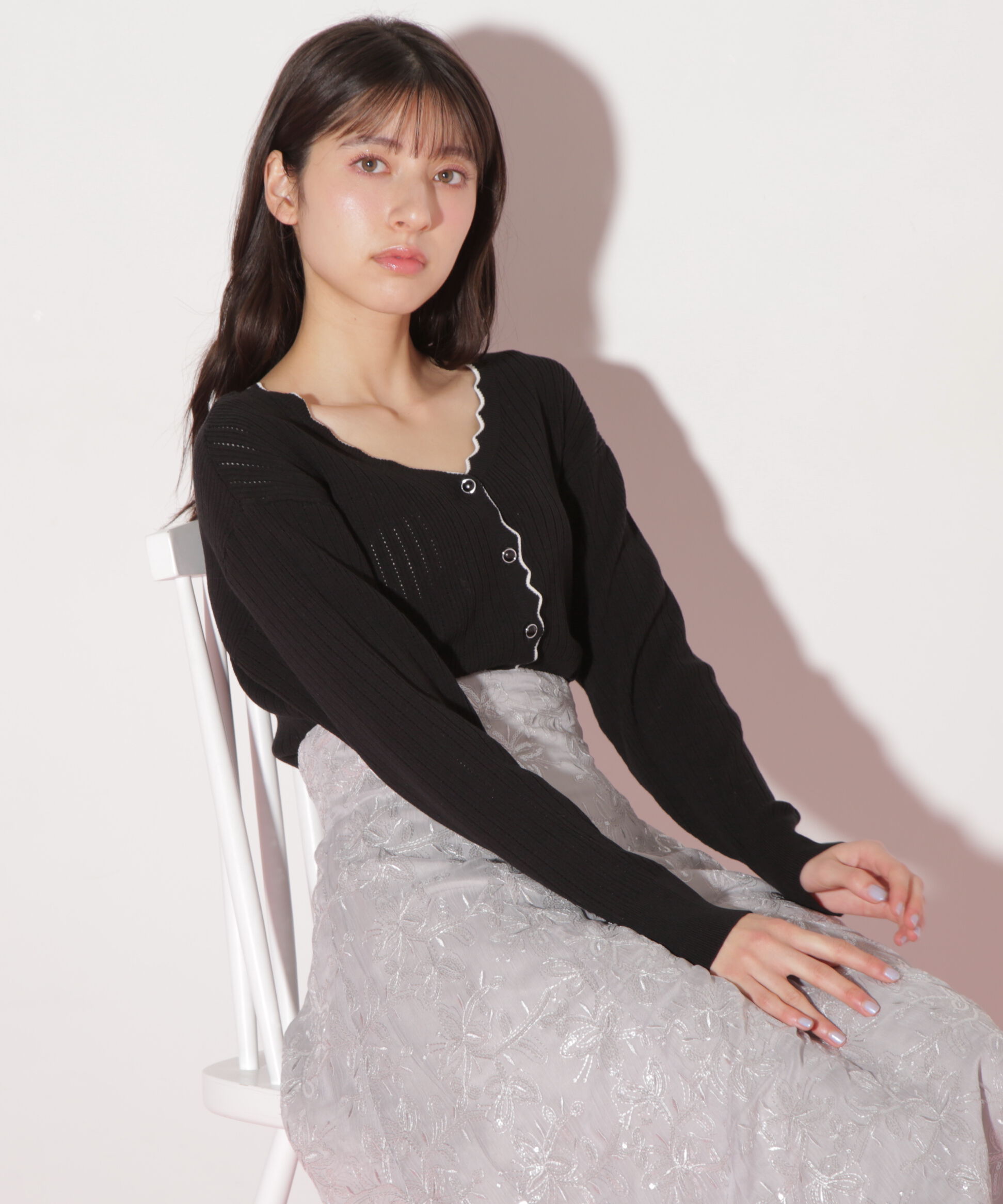  「アイレットリブスカラップカーディガン」|ニット・セーター|クロ&times;シロ1