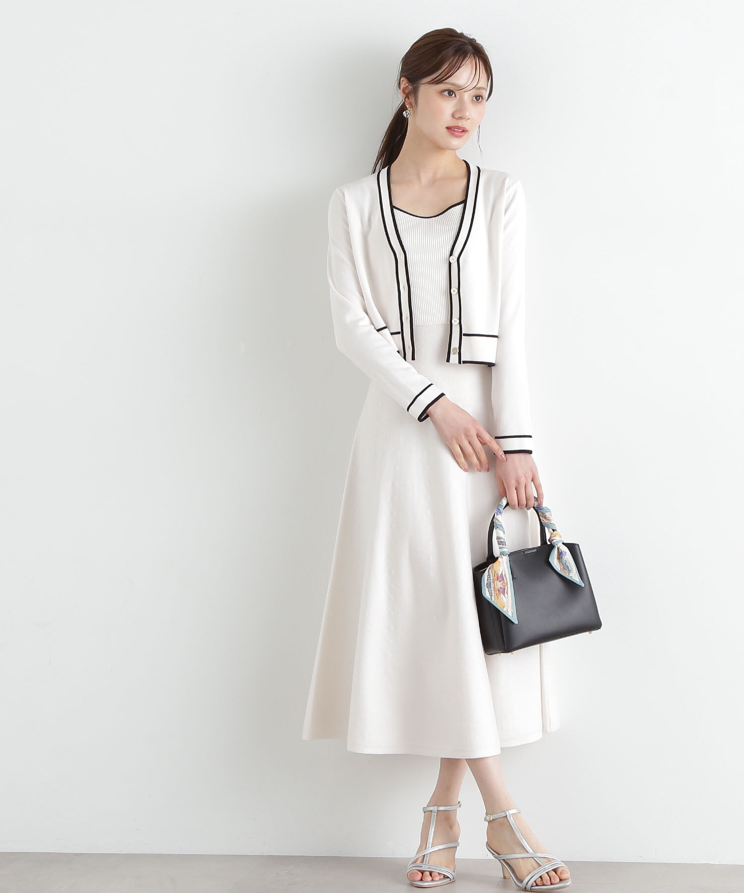 PROPORTION BODY DRESSING「バイカラーアンサンブルニットワンピース」|ワンピース|エクリュ&times;ブ  1