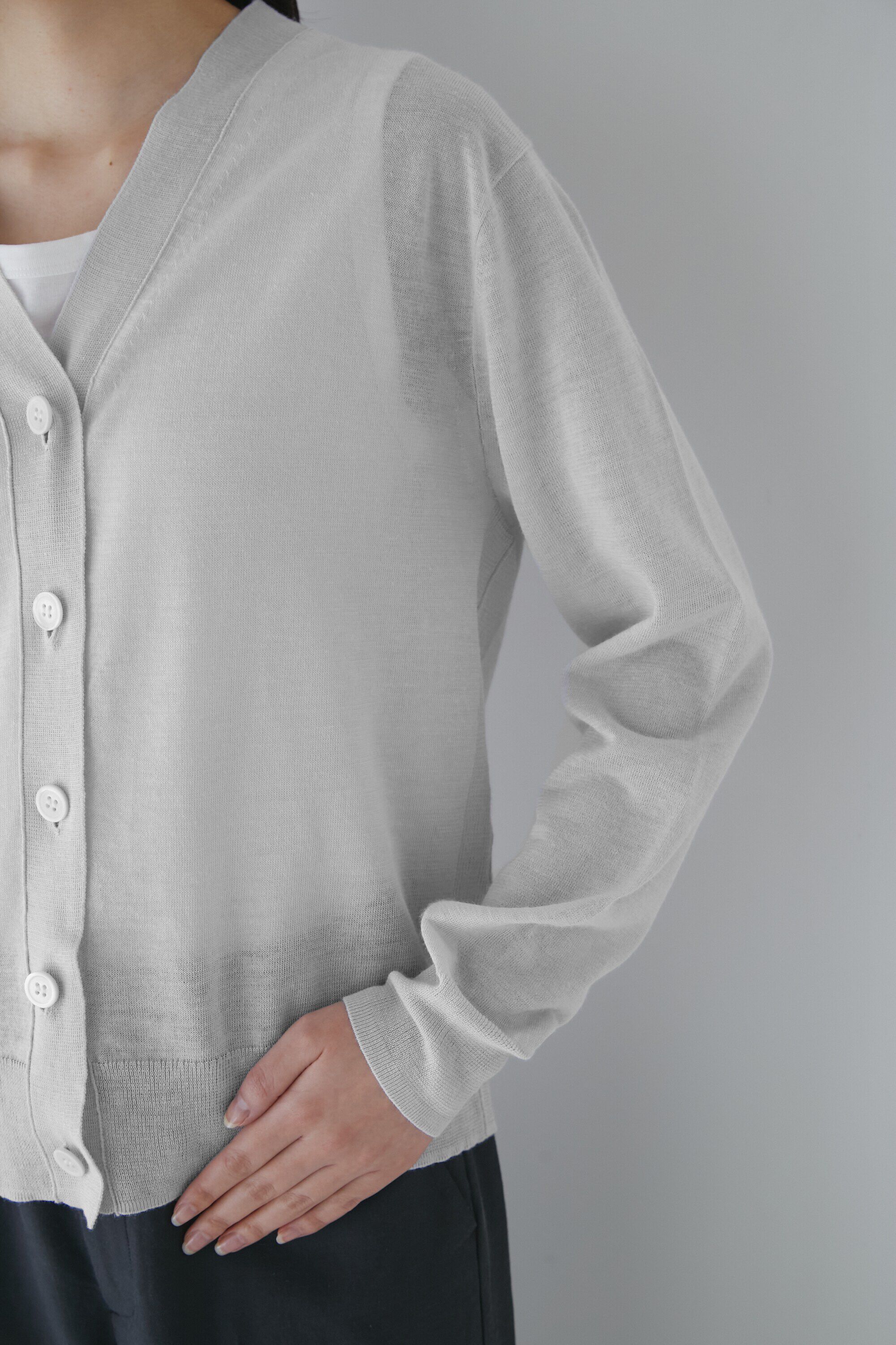  「◆ラミーハイゲージＶネックカーディガン」|ニット・セーター|