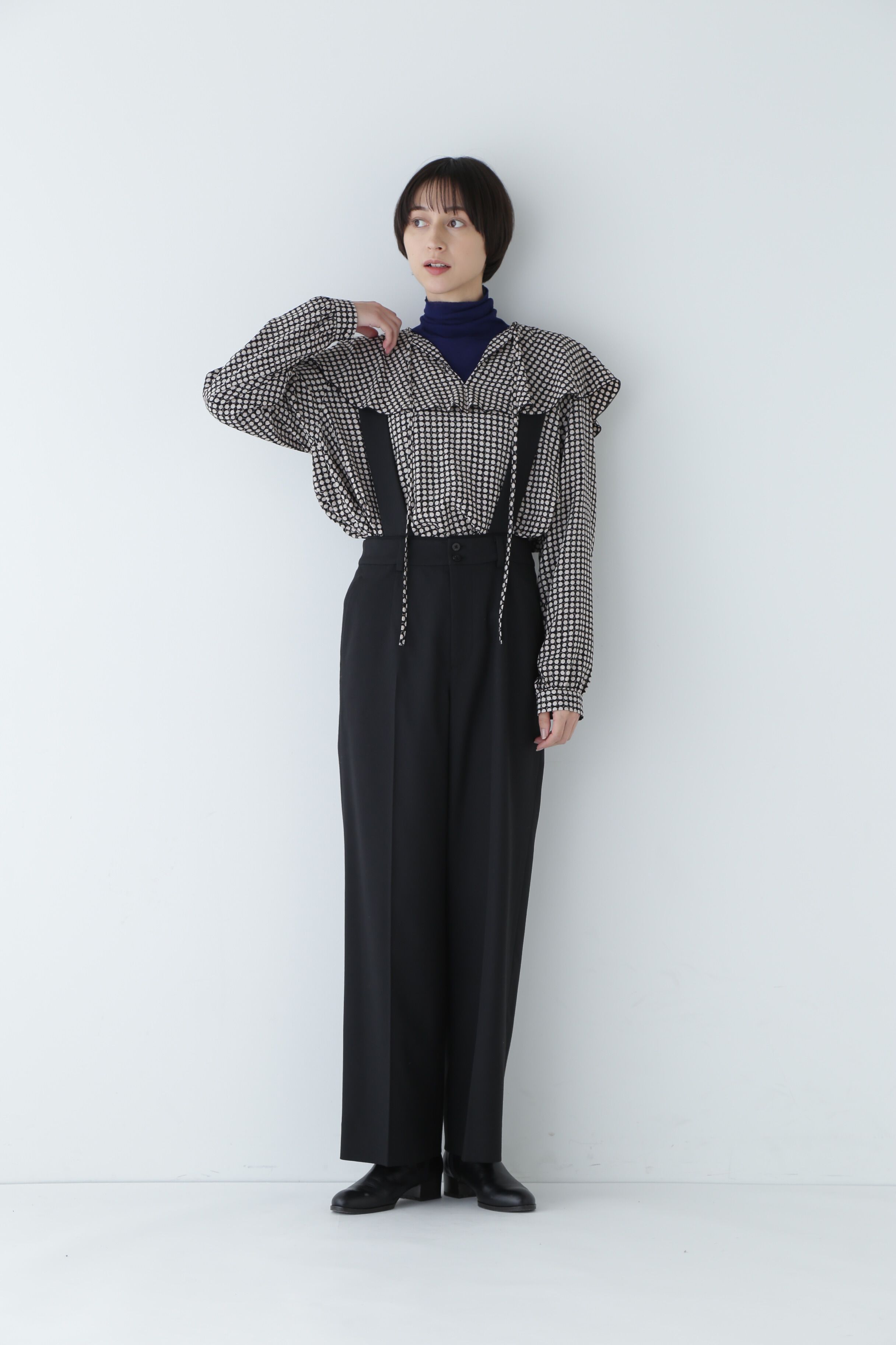  「◆ストレッチツイル吊り付きパンツ」|その他|ブラック