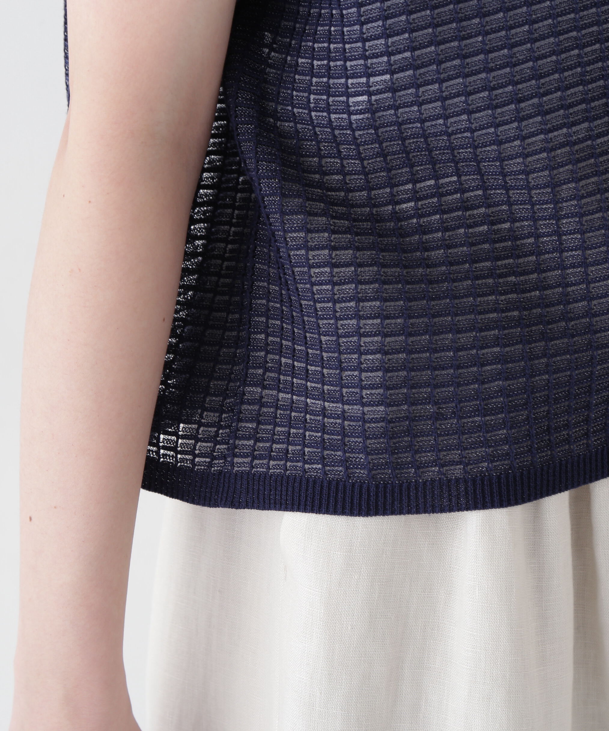  「◆【ウォッシャブル】【WEB・一部店舗限定】コットンポリエステルシアーチェックスキッパー」|ニット・セーター|