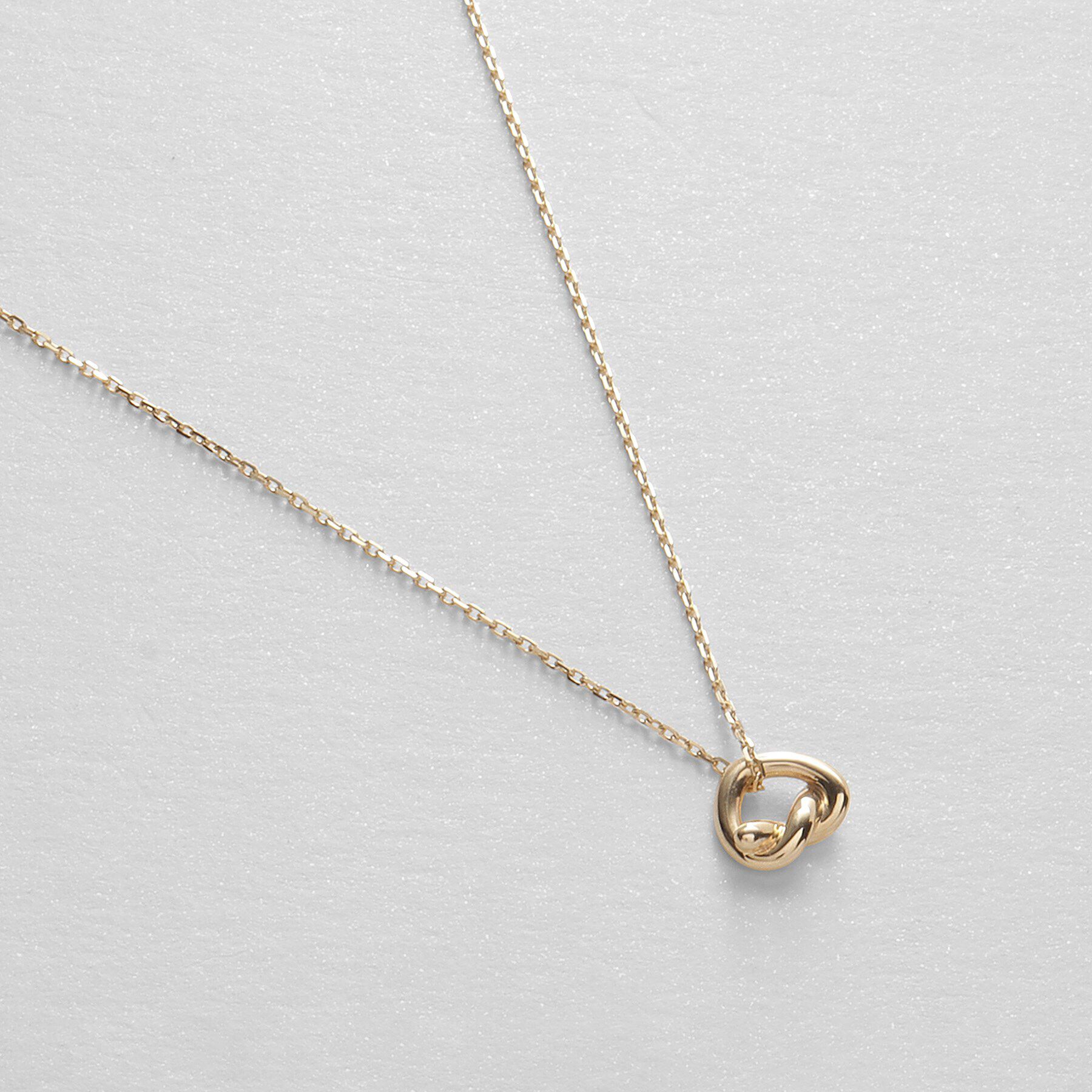 COCOSHNIK「K10オーバーハンドノット ネックレス」|ネックレス|