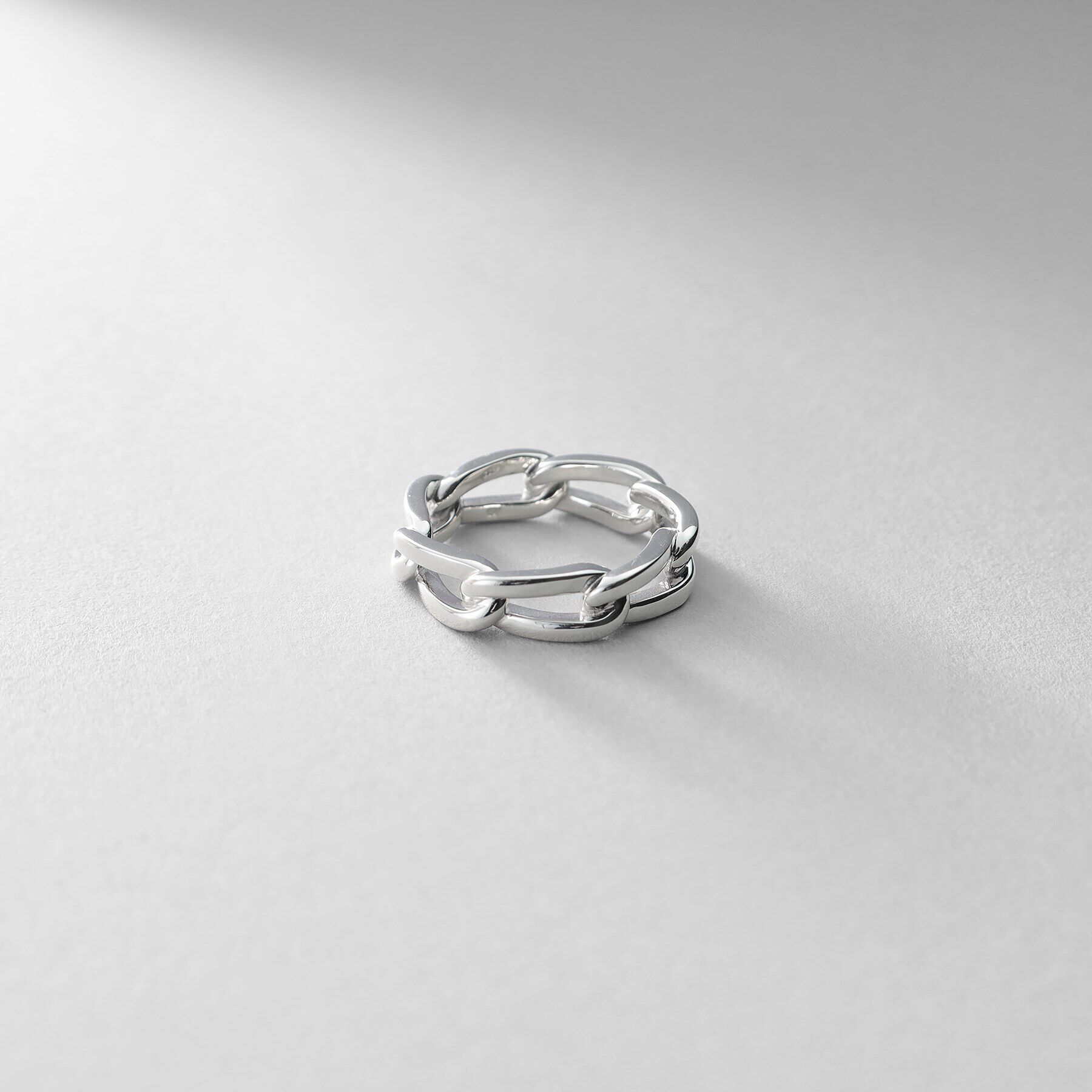 COCOSHNIK ONKITSCH「シルバー ロングカーブチェーンモチーフリング」|リング|シルバー(600)