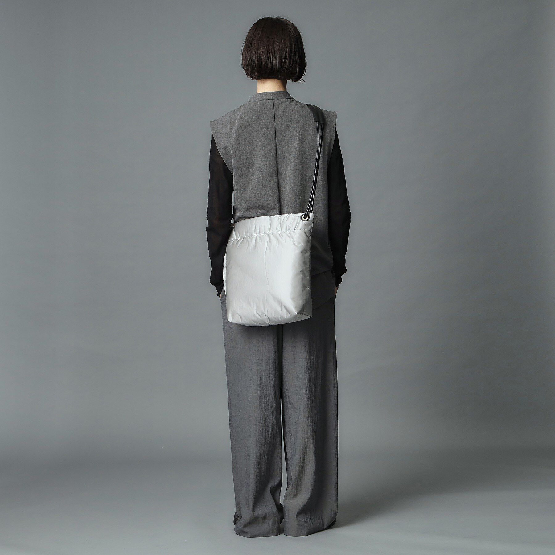 HIROKO HAYASHI「ENORME（エノルメ）ショルダーバッグ」|ショルダー・メッセンジャー|