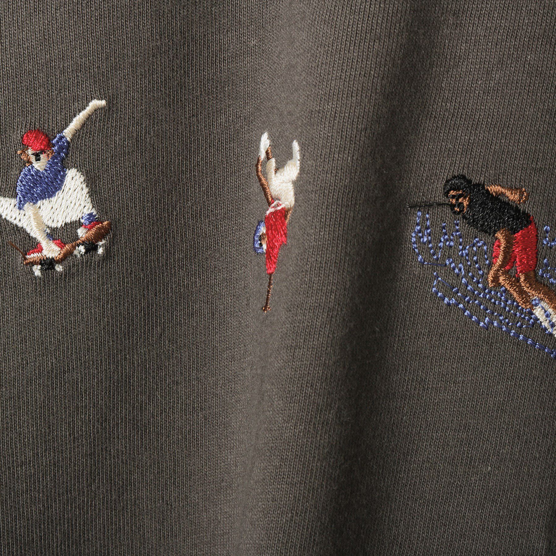 Dessin「【リンクコーデ】ピープル刺繍ロンT」|Tシャツ・カットソー|