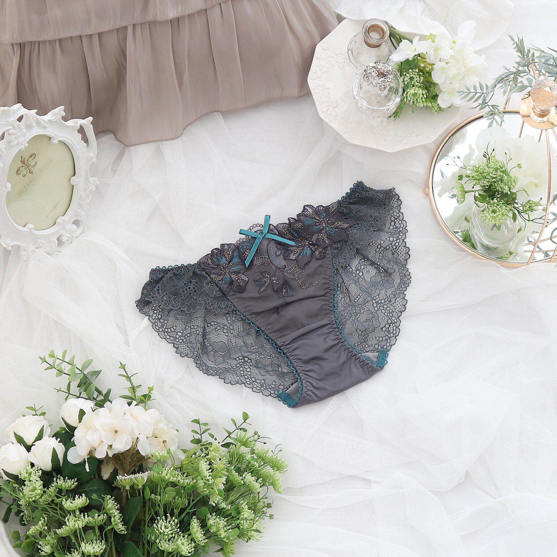 Risa Magli「フュシア レースショーツ」|インナー|グレー(010)