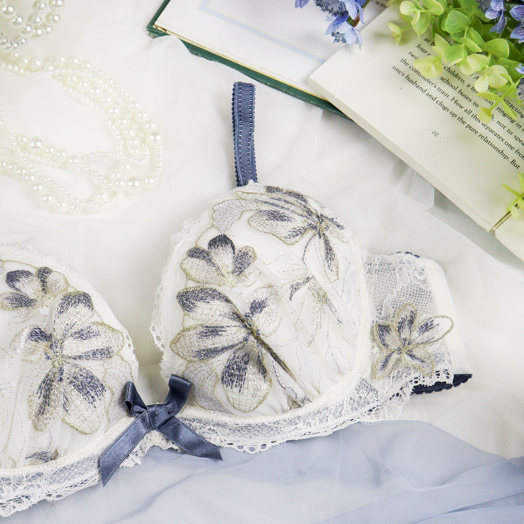 Risa Magli「イレーナ ブラジャー（B-D）＜リサマリ ミラクル谷間ブラ＞」|インナー|