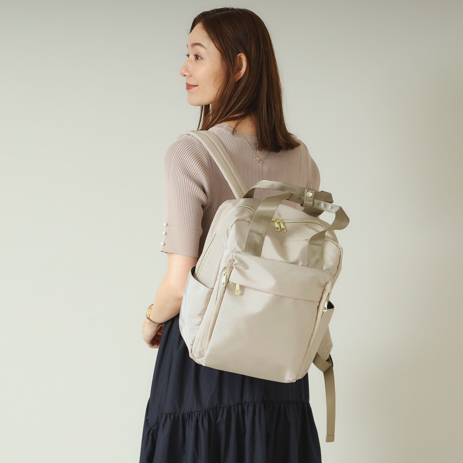 ITS&rsquo;DEMO「【A4・PC対応／10ポケット】収納アドバイザーボックスリュック」|リュック|