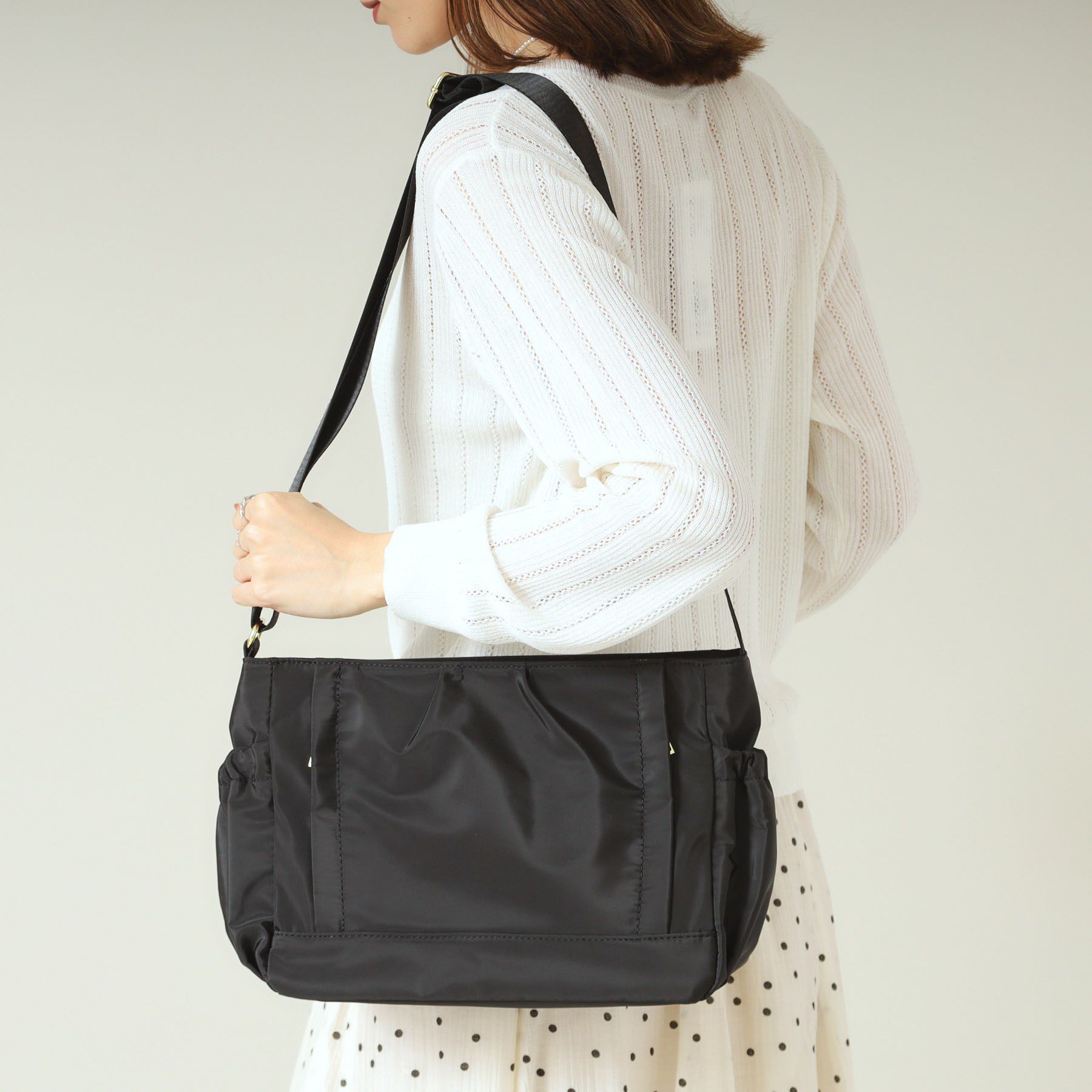ITS&rsquo;DEMO「【12ポケット】収納アドバイザー三層ショルダー」|ショルダー・メッセンジャー|ブラック(019)