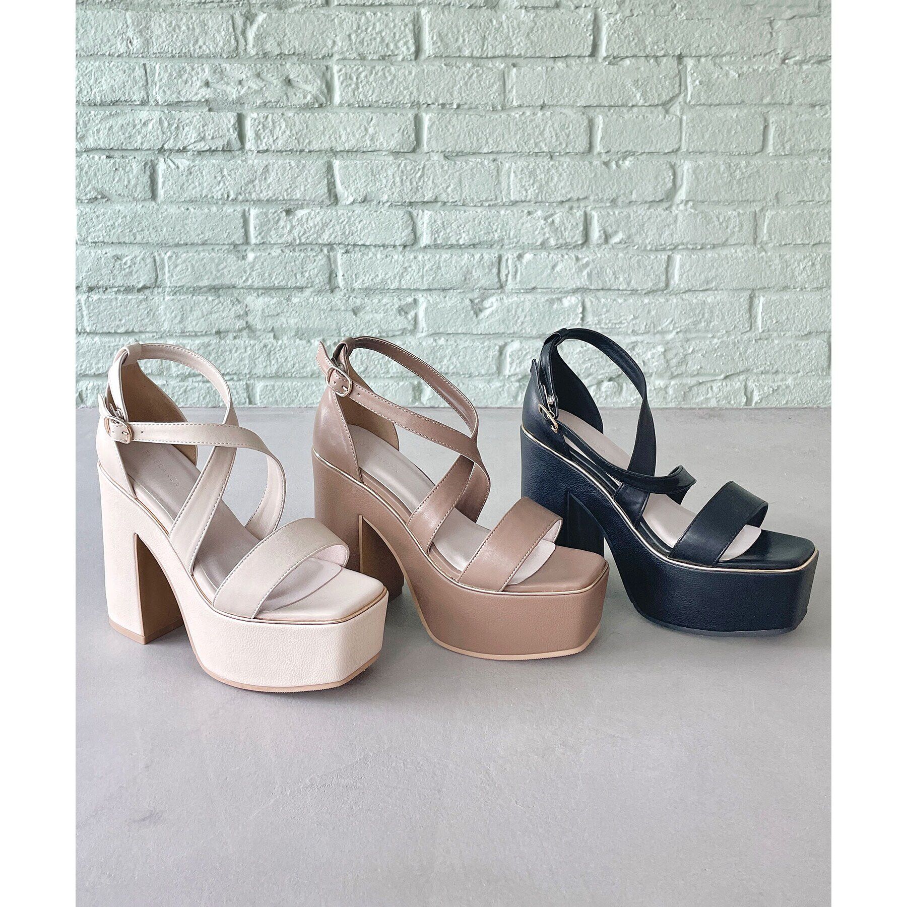 ESPERANZA「ラク盛りクロスストラップサンダル 24SS」|サンダル|