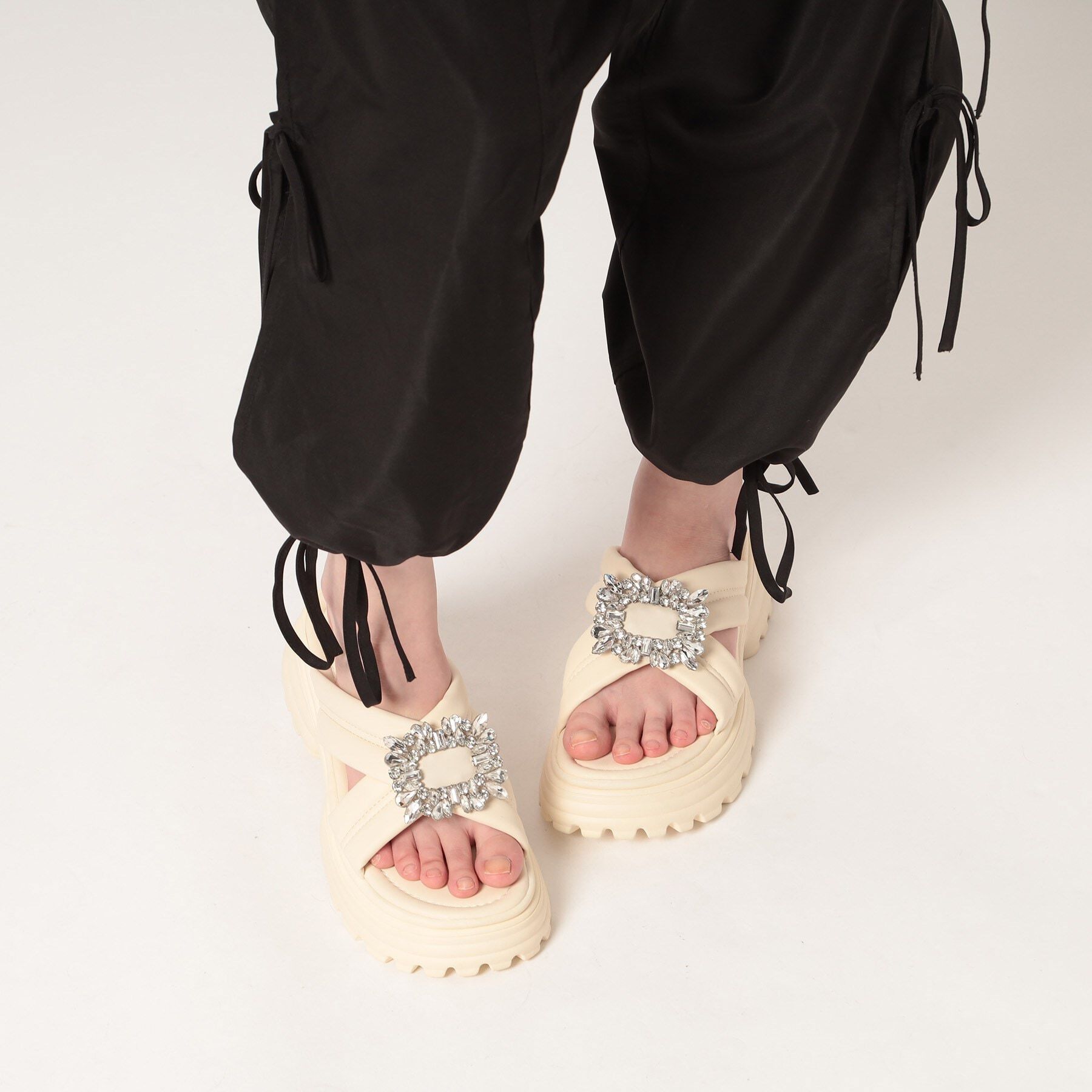 csT&P「キラキラ付き厚底サンダル」|サンダル|