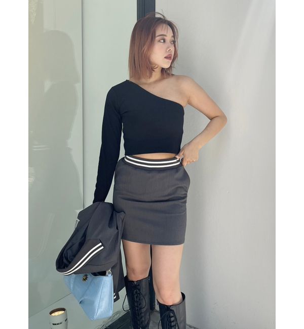 EVRIS「ワンショルダークロップドトップス」|Tシャツ・カットソー|