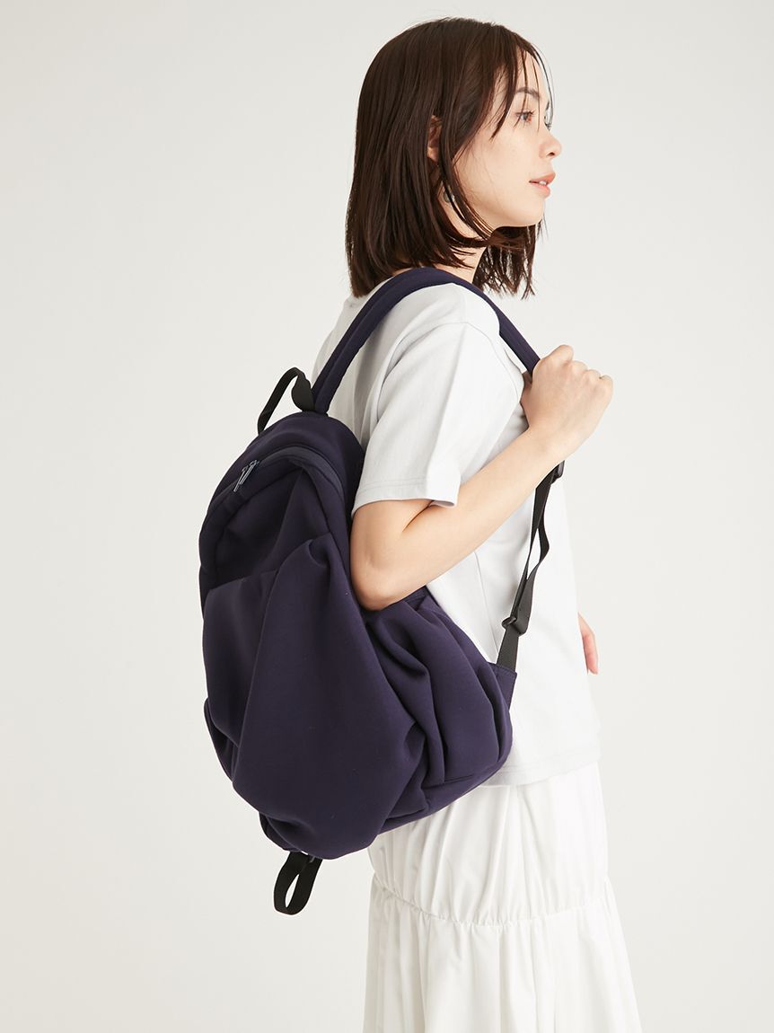 emmi atelier「ポンチギャザーボディーバックパック」|リュック|