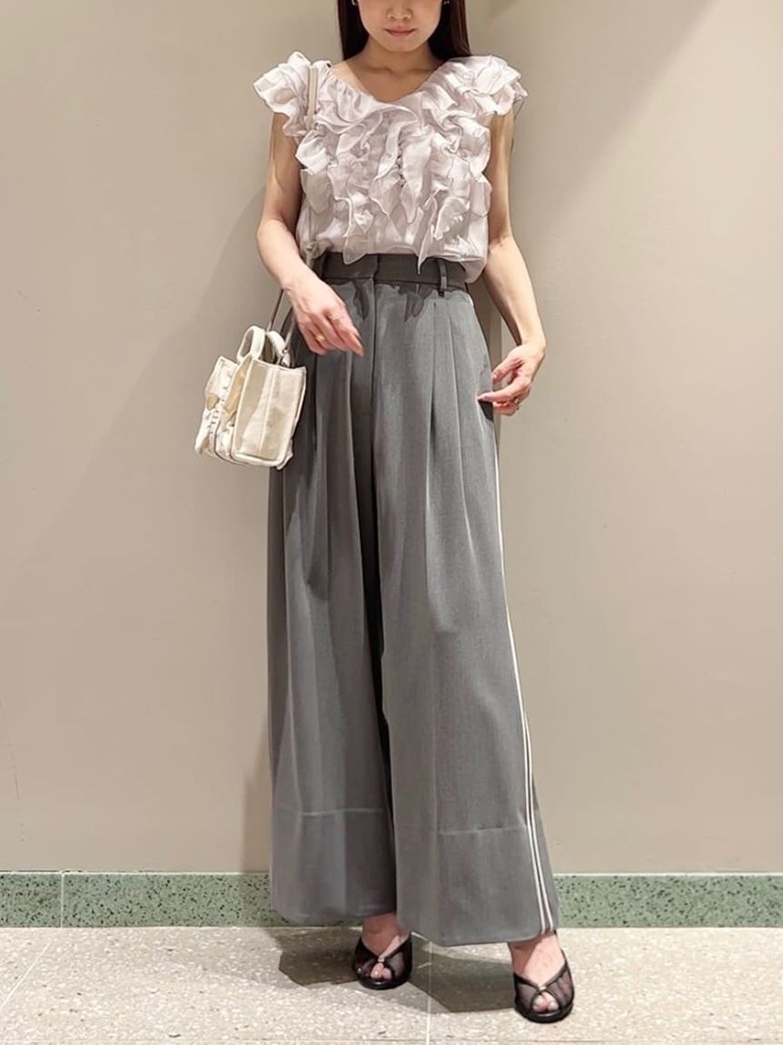 SNIDEL「ノースリフリルブラウス」|シャツ・ブラウス|