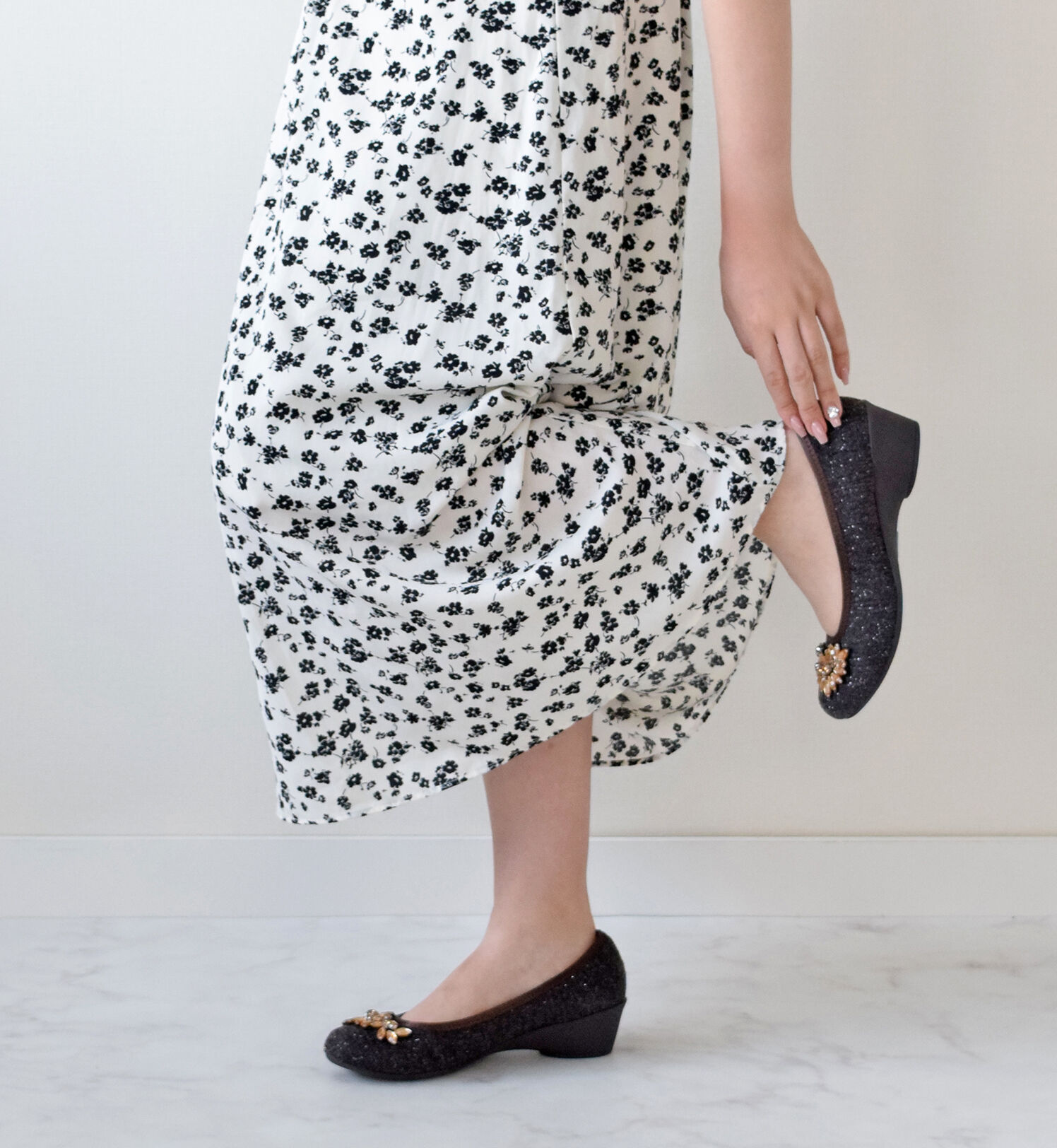 Bridget Birkin「【Bridget Birkin Walk】フラワービジューウォーキングパンプス」|パンプス|