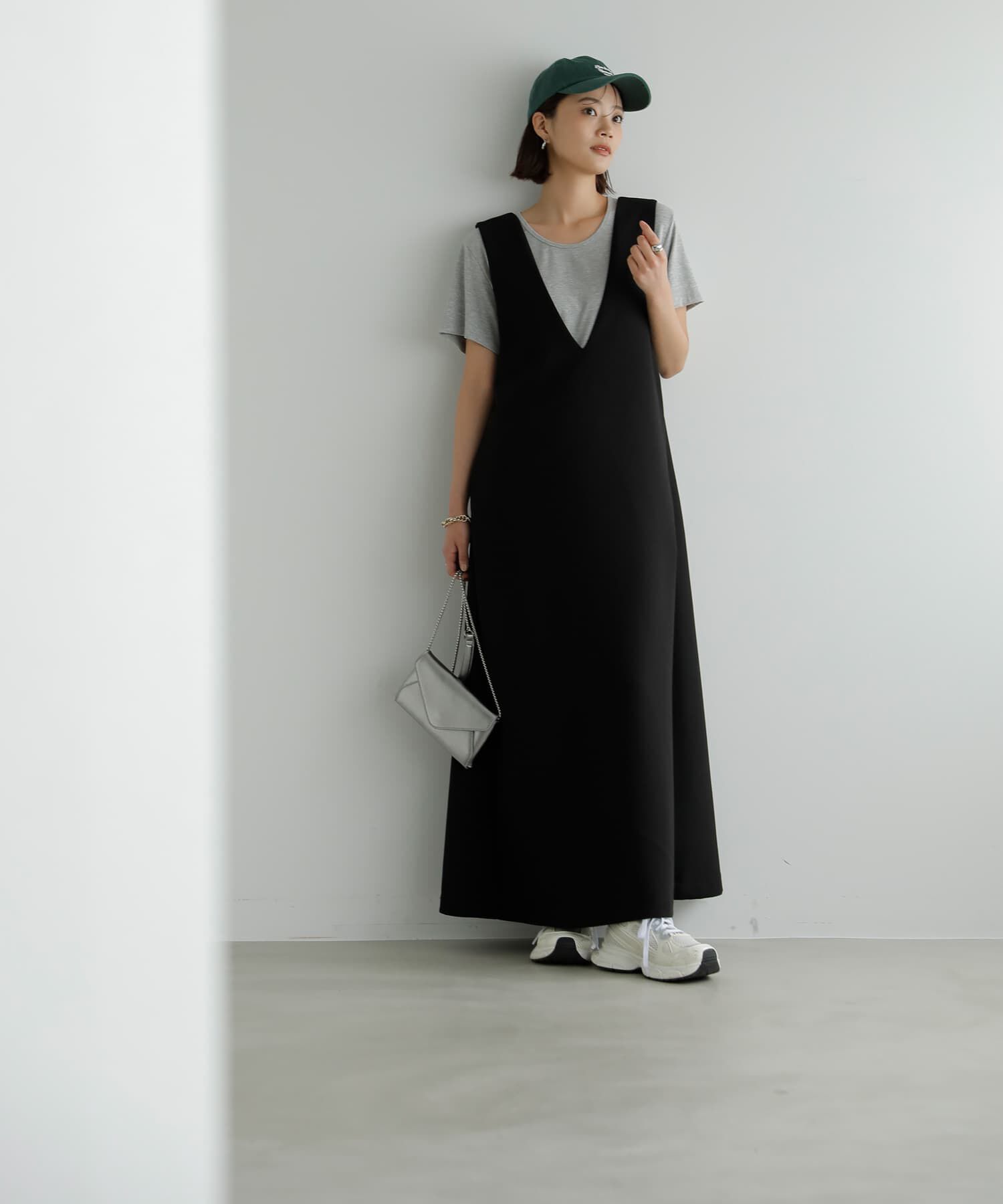 STYLE DELI「とろみ落ち感デコルテあきラウンドネックTシャツ」|Tシャツ・カットソー|