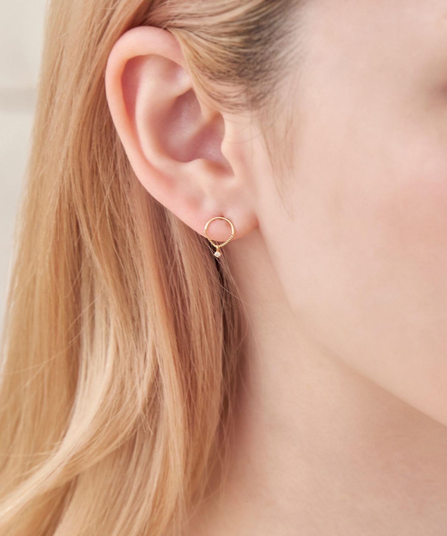 Phoebe「【K10】ペンデュラムダイヤモンドピアス／BOX付き」|ピアス|