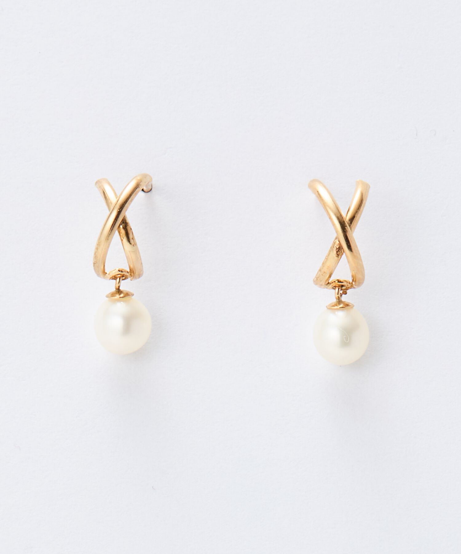 Phoebe「【K10】クロッシングパールピアス/BOX付き」|ピアス|