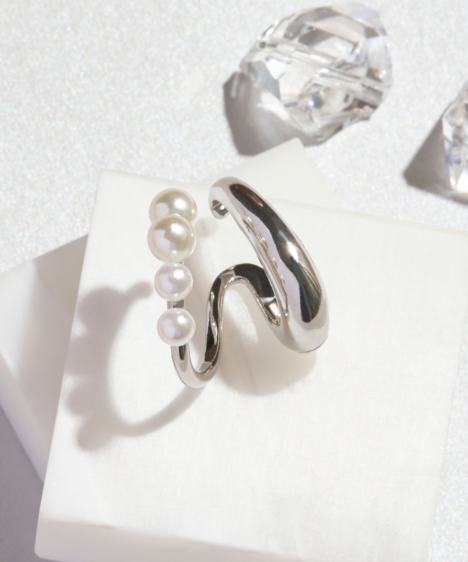 Phoebe「【シリーズ累計販売10000点突破！】ドレッシングパールイヤーカフ　シルバー」|イヤーカフ|