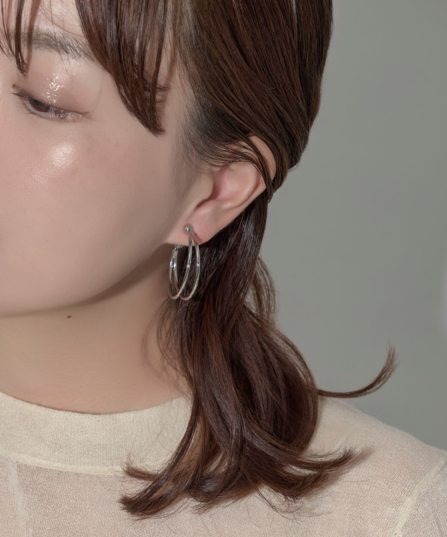 Phoebe「ダブルラインフープイヤリング」|イヤリング|
