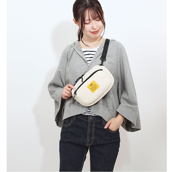 KiU「kiu ショルダーバッグ キウ K389 通販 ショルダーバック ボディバッグ 斜めがけバッグ」|ショルダー・メッセンジャー|