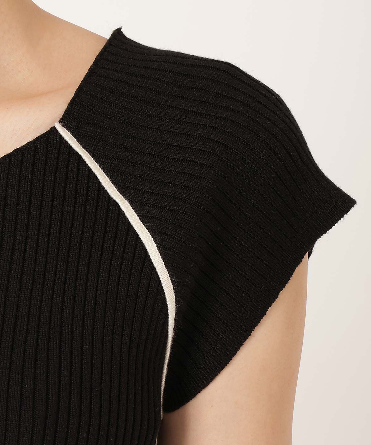 REDYAZEL「ラインフレンチスリーブニットプルオーバー」|ニット・セーター|