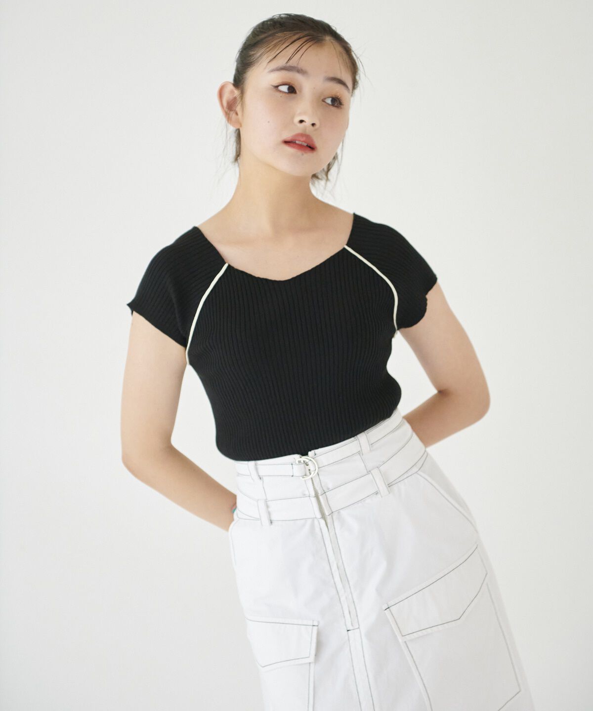 REDYAZEL「ラインフレンチスリーブニットプルオーバー」|ニット・セーター|