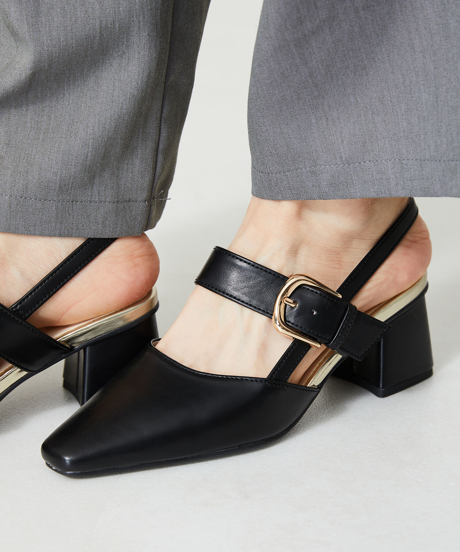 ORiental TRaffic「【トレンド】変形ヒールバックストラップパンプス/41101 パンプス 人気 売れてる スクエアトゥ」|サンダル|