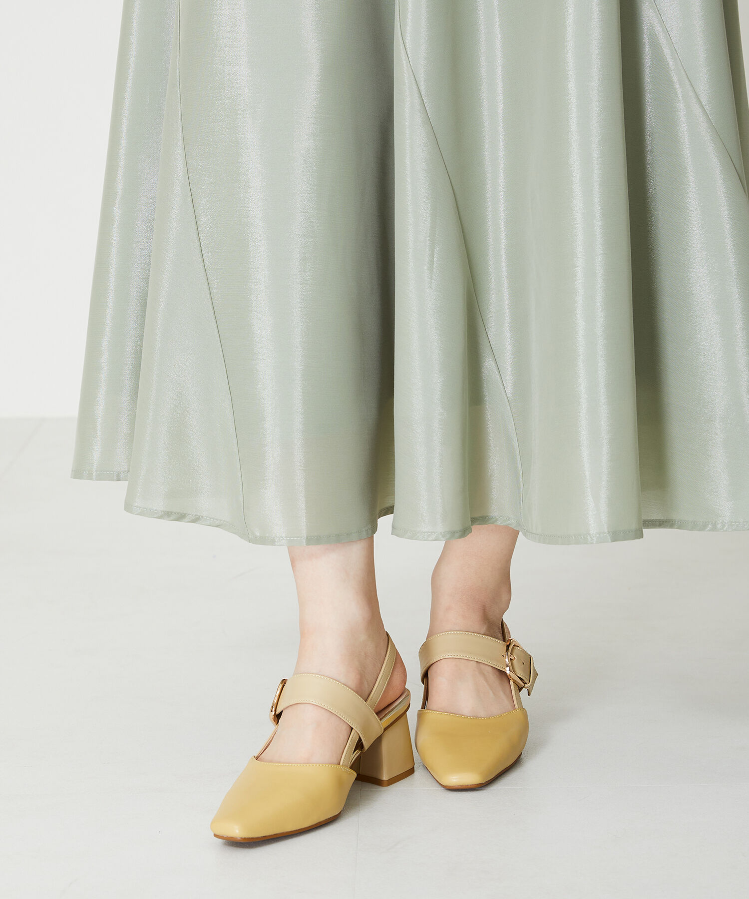 ORiental TRaffic「【トレンド】変形ヒールバックストラップパンプス/41101 パンプス 人気 売れてる スクエアトゥ」|サンダル|