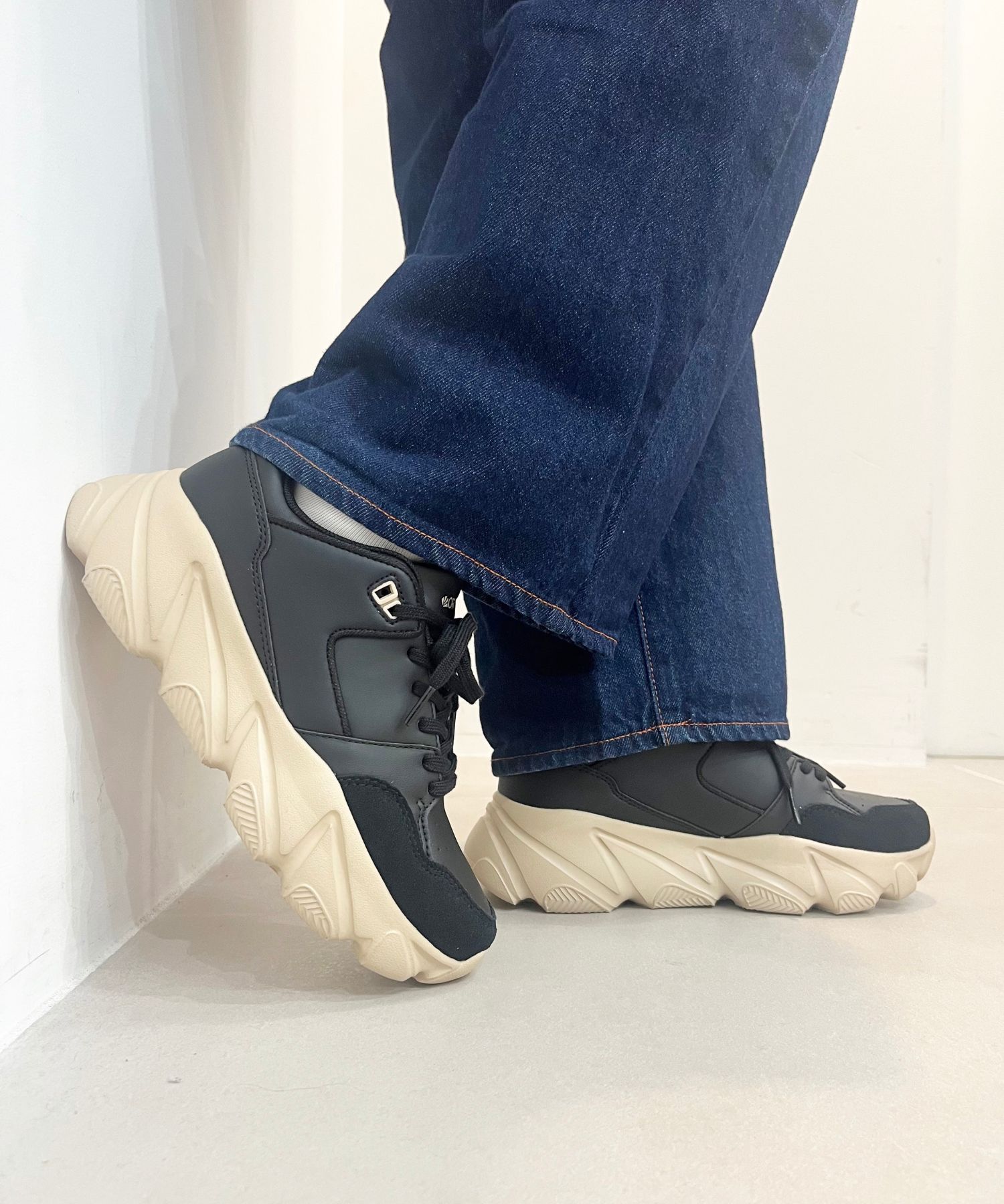 ORiental TRaffic「【アウトレット価格】パンチングデザインボリュームソールスニーカー/OT3738」|スニーカー|BLACK