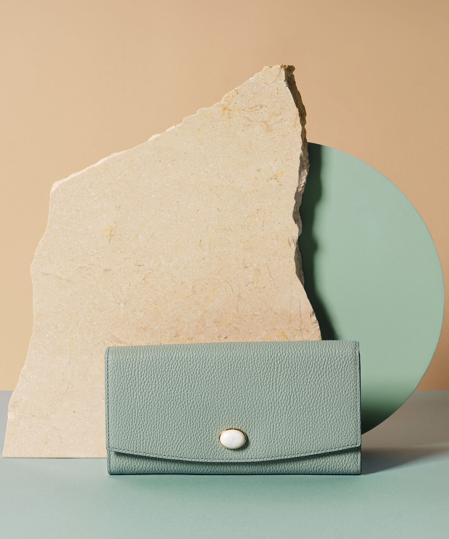 TOPKAPI 「【TOPKAPI】 gemdrops ジェムドロップ ミニエンボスレザー 天然石 長財布」|財布|ミントグリーン