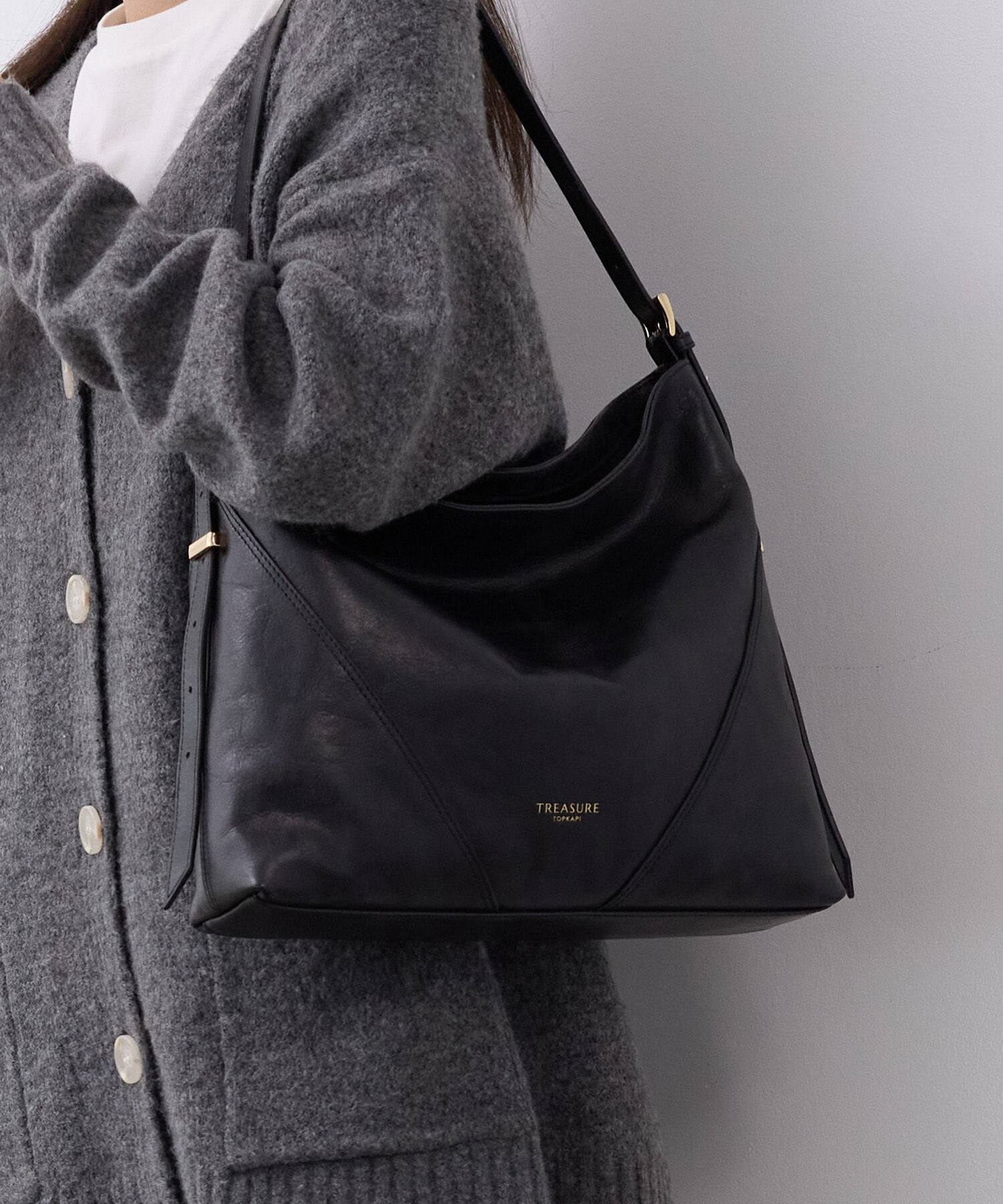 TOPKAPI TREASURE「【TREASURE TOPKAPI】アンティーク調レザー ワンハンドル ショルダー バッグ」|ショルダー・メッセンジャー|ブラック