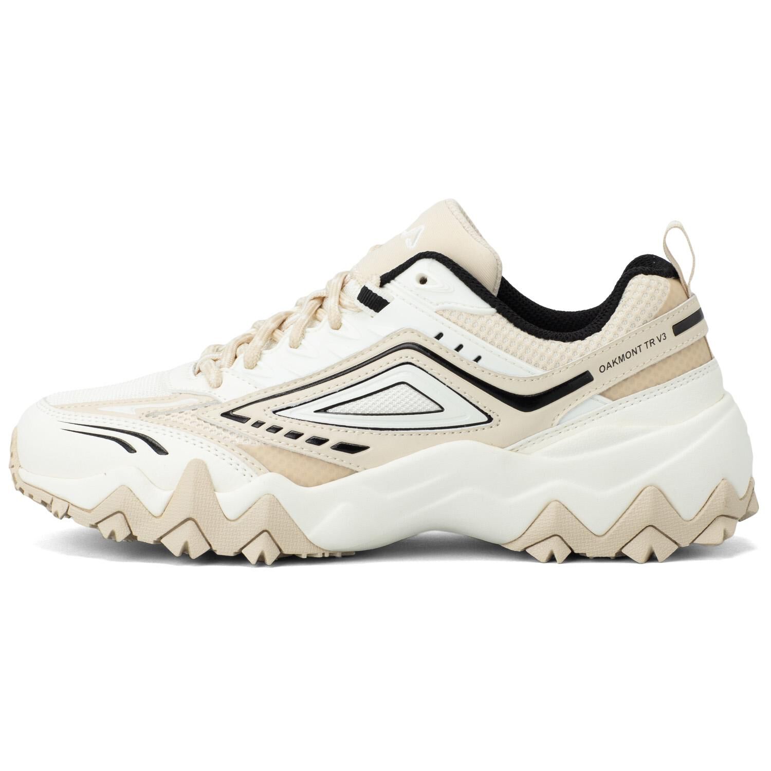 FILA「【FILA】OAKMONT TR v3」|スニーカー|ベージュ