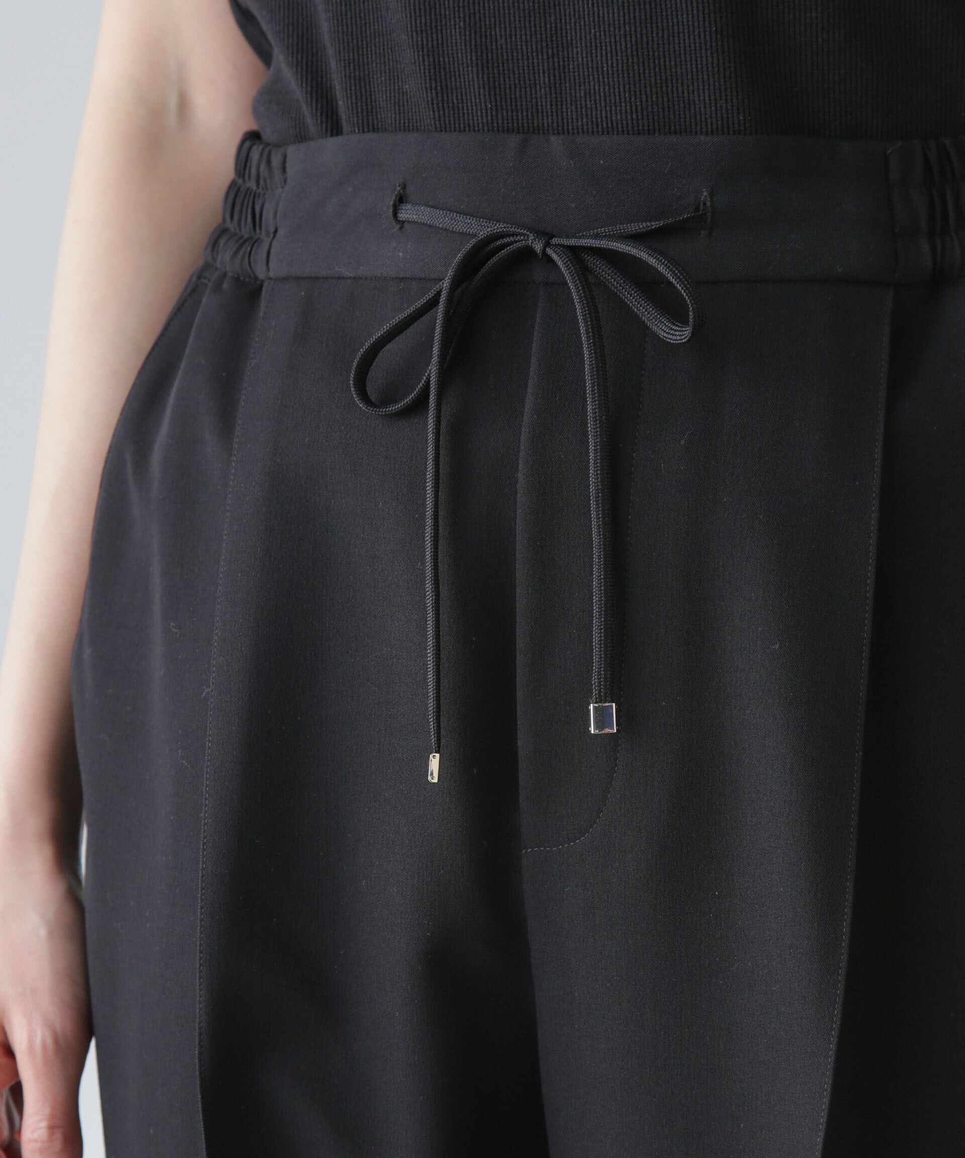 nano･universe「ピンタックイージーテーパードパンツ」|チノ|