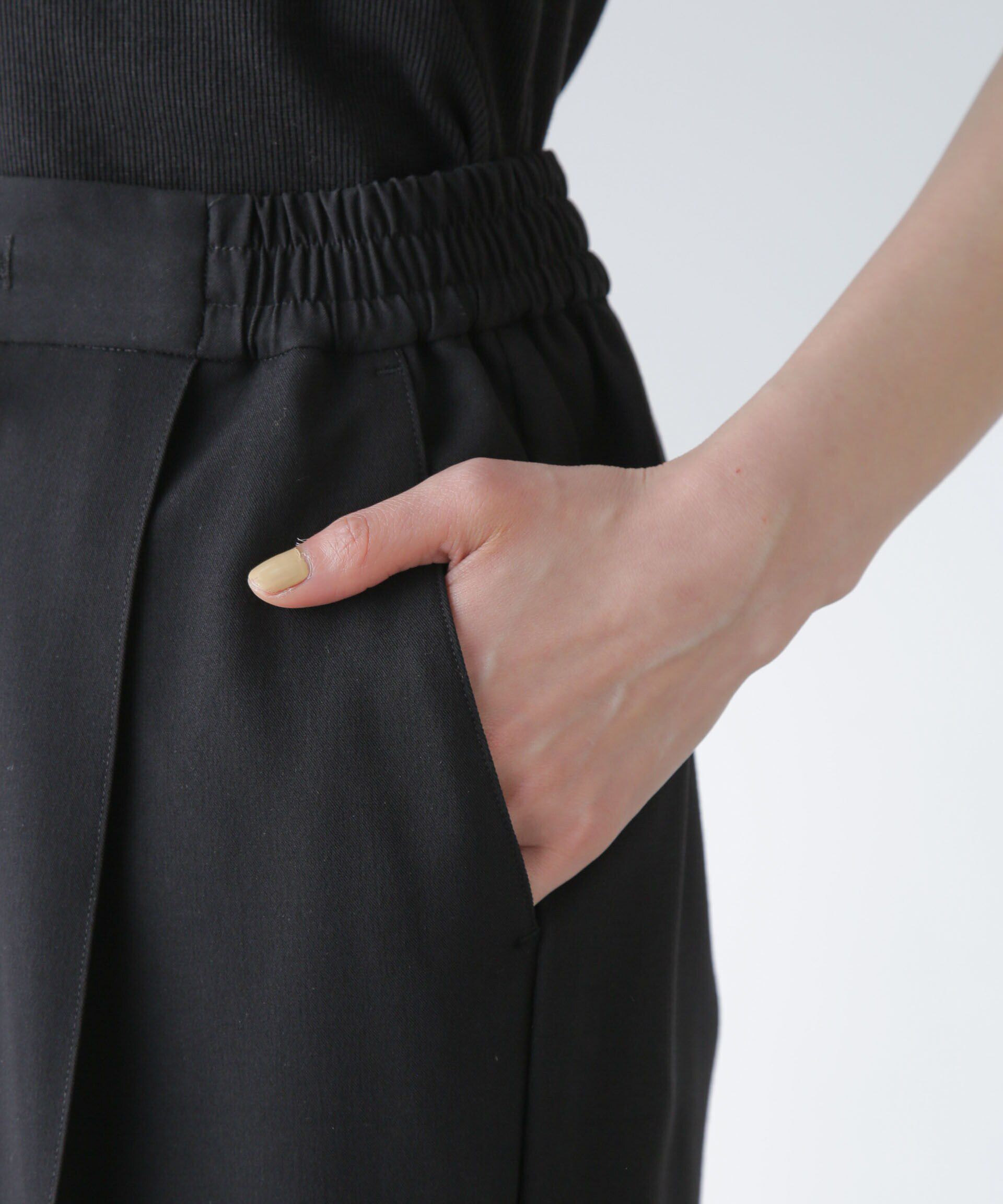 nano･universe「ピンタックイージーテーパードパンツ」|チノ|