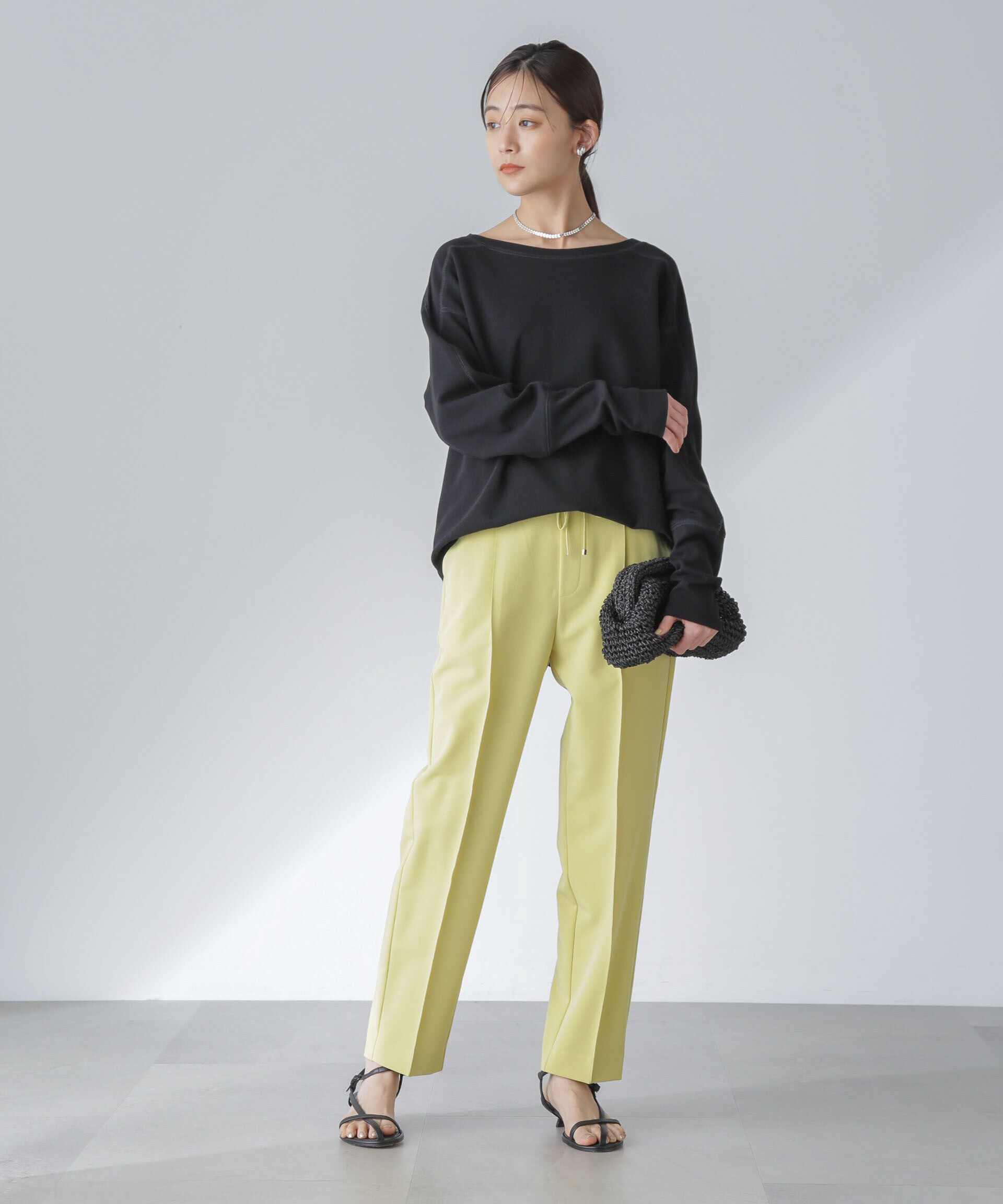 nano･universe「ピンタックイージーテーパードパンツ」|チノ|