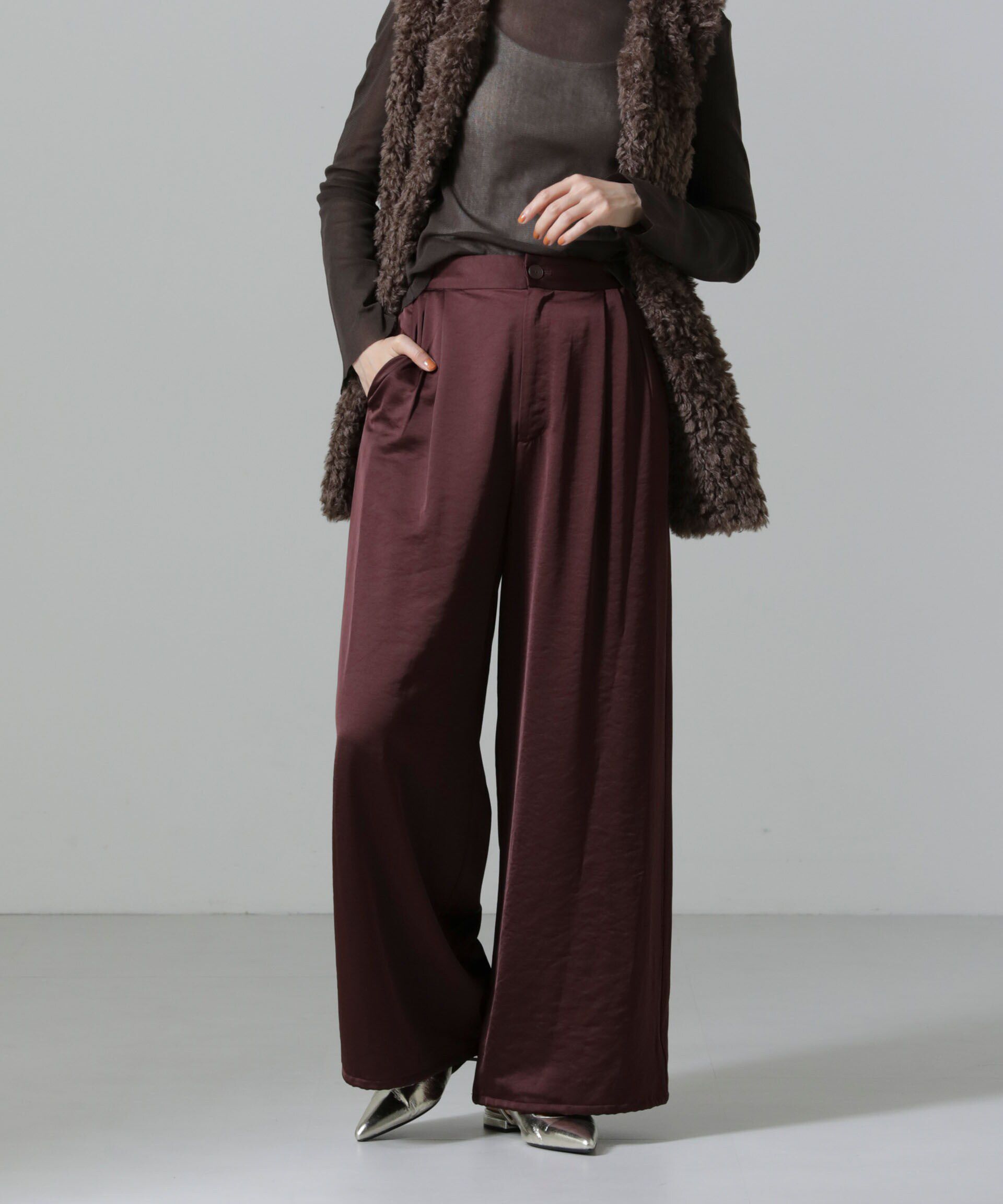 nano･universe「2WAYサテンワイドパンツ」|チノ|ブラウン