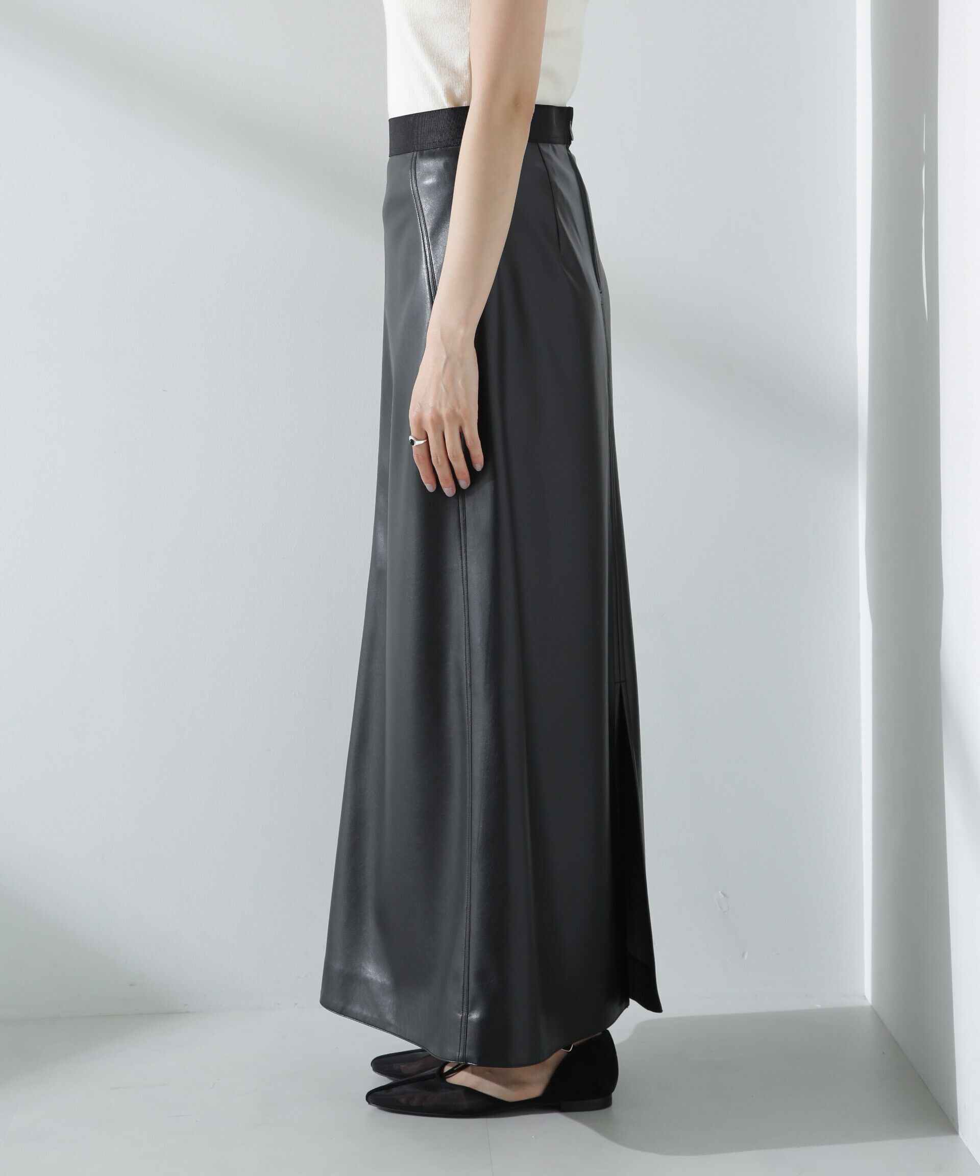 nano･universe「フェイクレザーマキシスカート」|スカート|